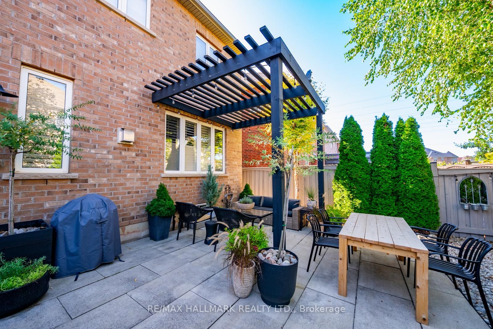 124 Bonnie Braes Drive Property Photo 44