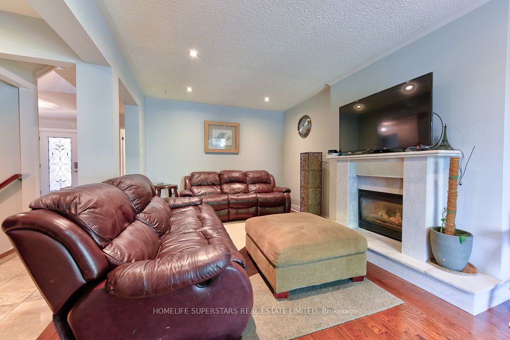 868 Kowal Drive Property Photo 11