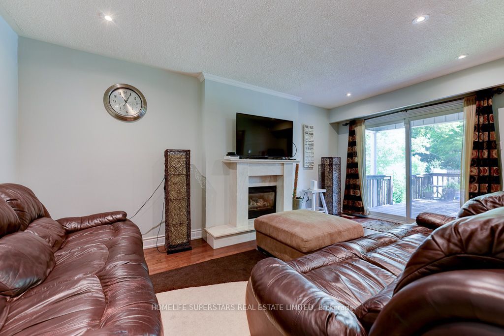 868 Kowal Drive Property Photo 12