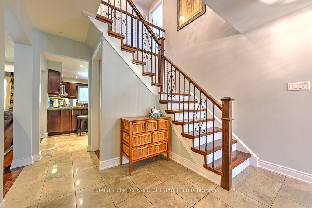 868 Kowal Drive Property Photo 16