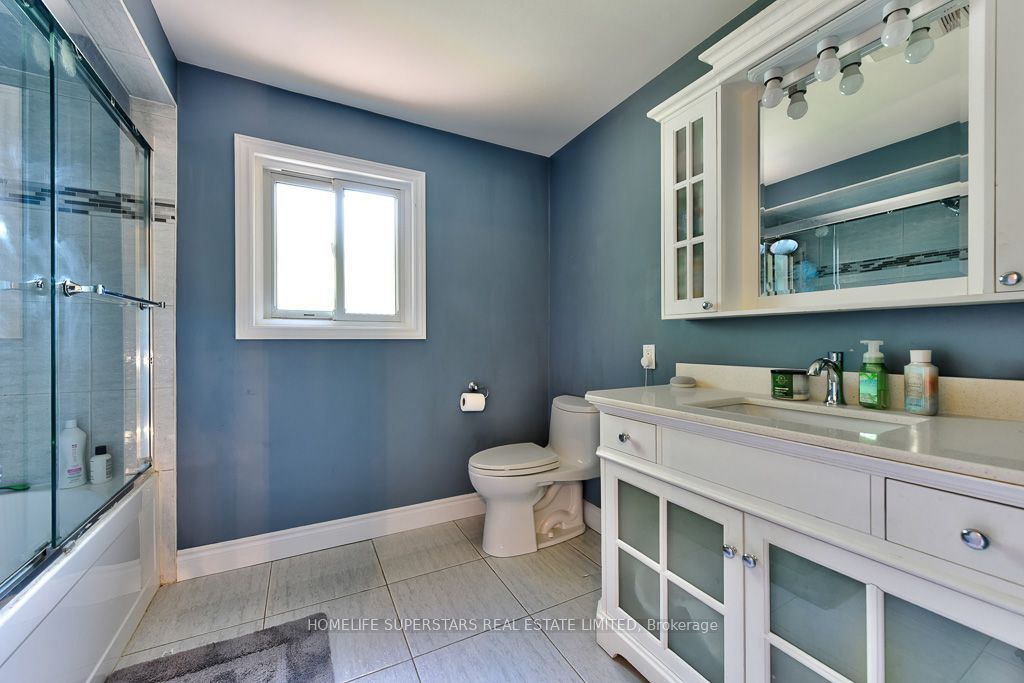 868 Kowal Drive Property Photo 17