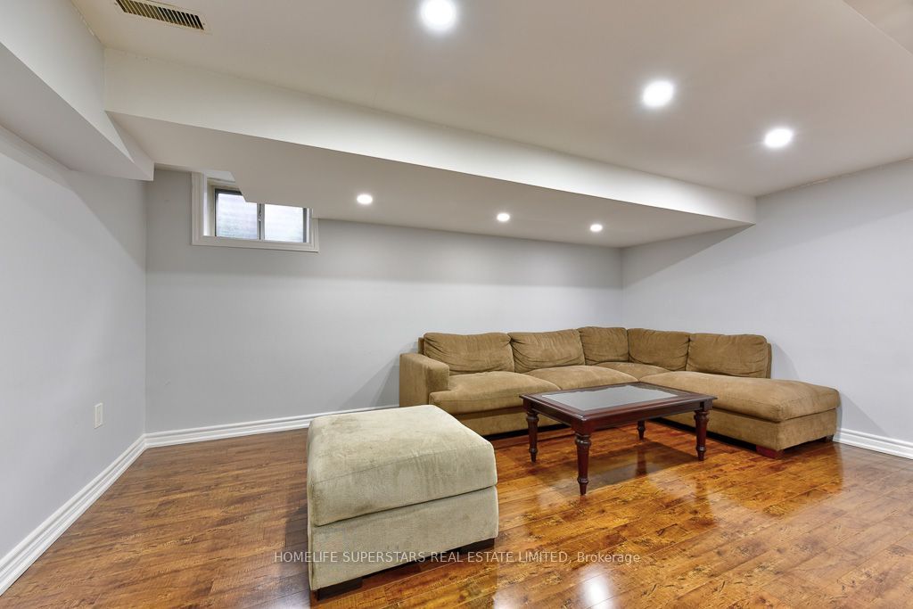 868 Kowal Drive Property Photo 33