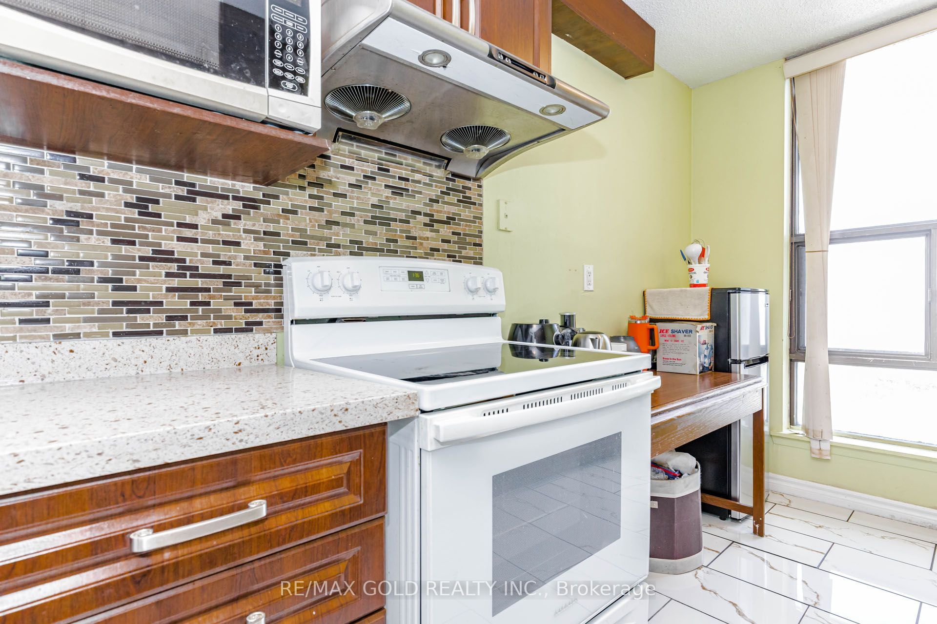 17 Knightsbridge Road 905 Property Photo 11