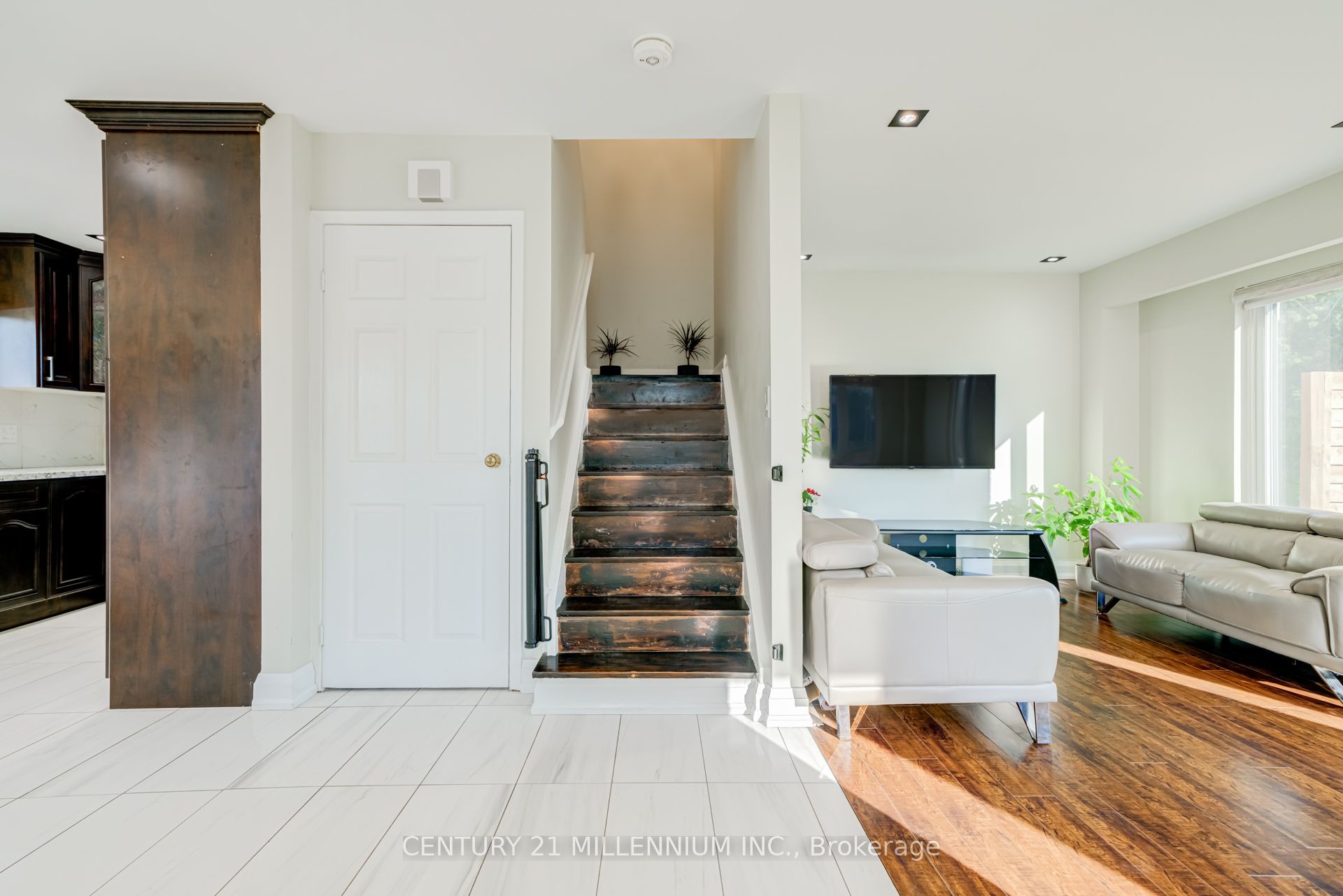 75 Goldcrest Road Property Photo 6