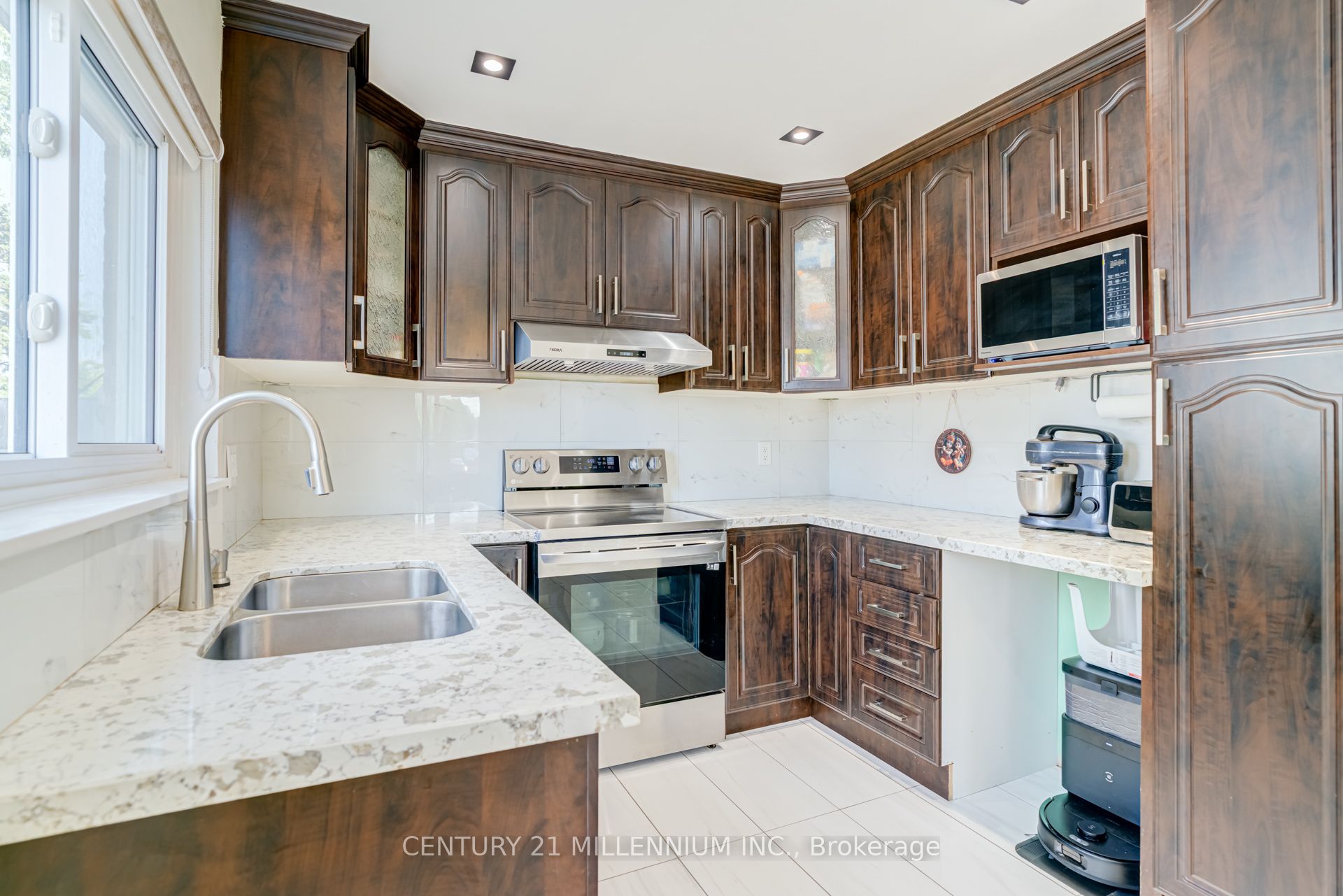 75 Goldcrest Road Property Photo 15