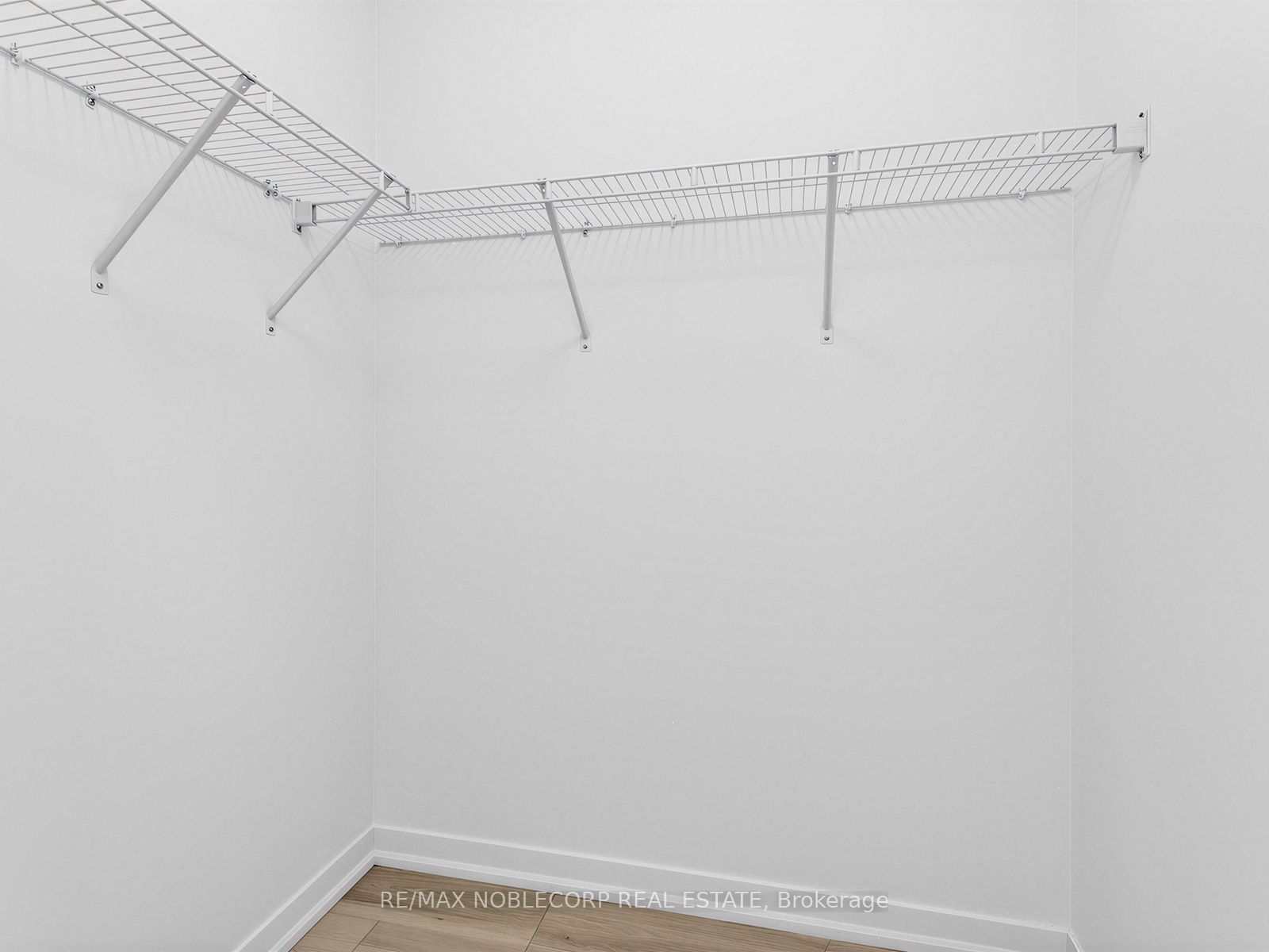 840 Queens Plate Drive 1705 Property Photo 25