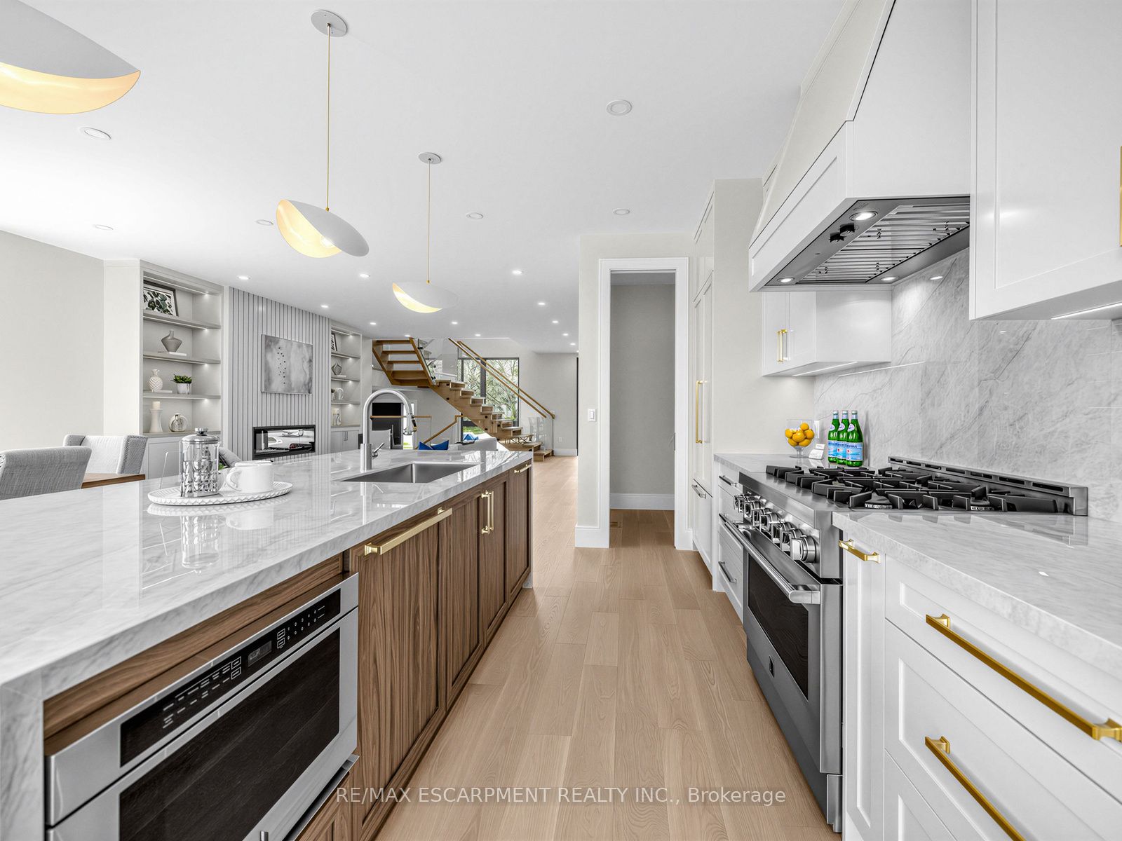 2488 Bridge Road Property Photo 14