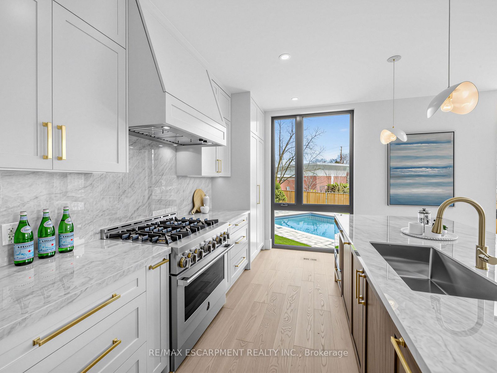 2488 Bridge Road Property Photo 15