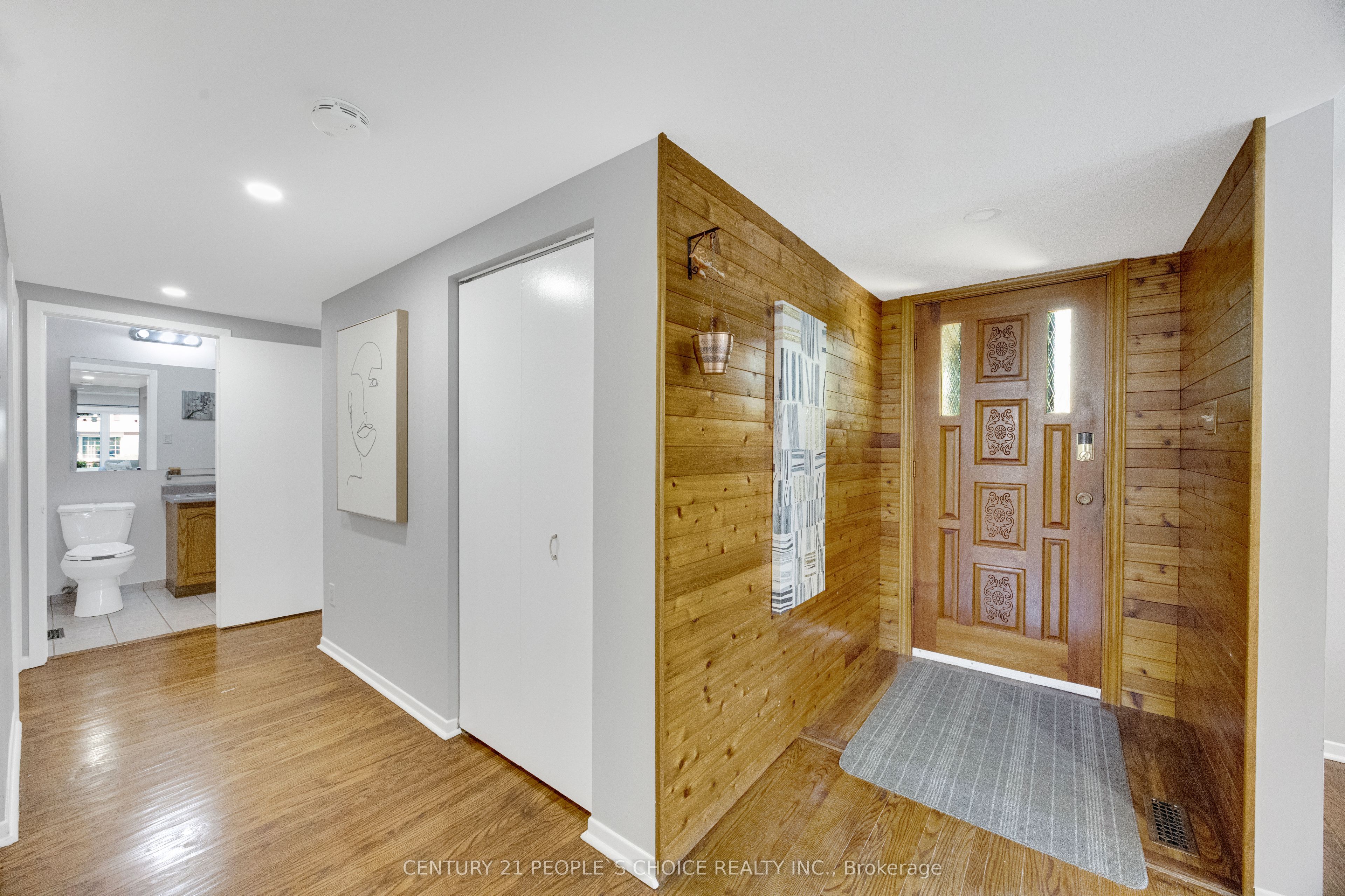 53 Brookland Drive W Property Photo 6
