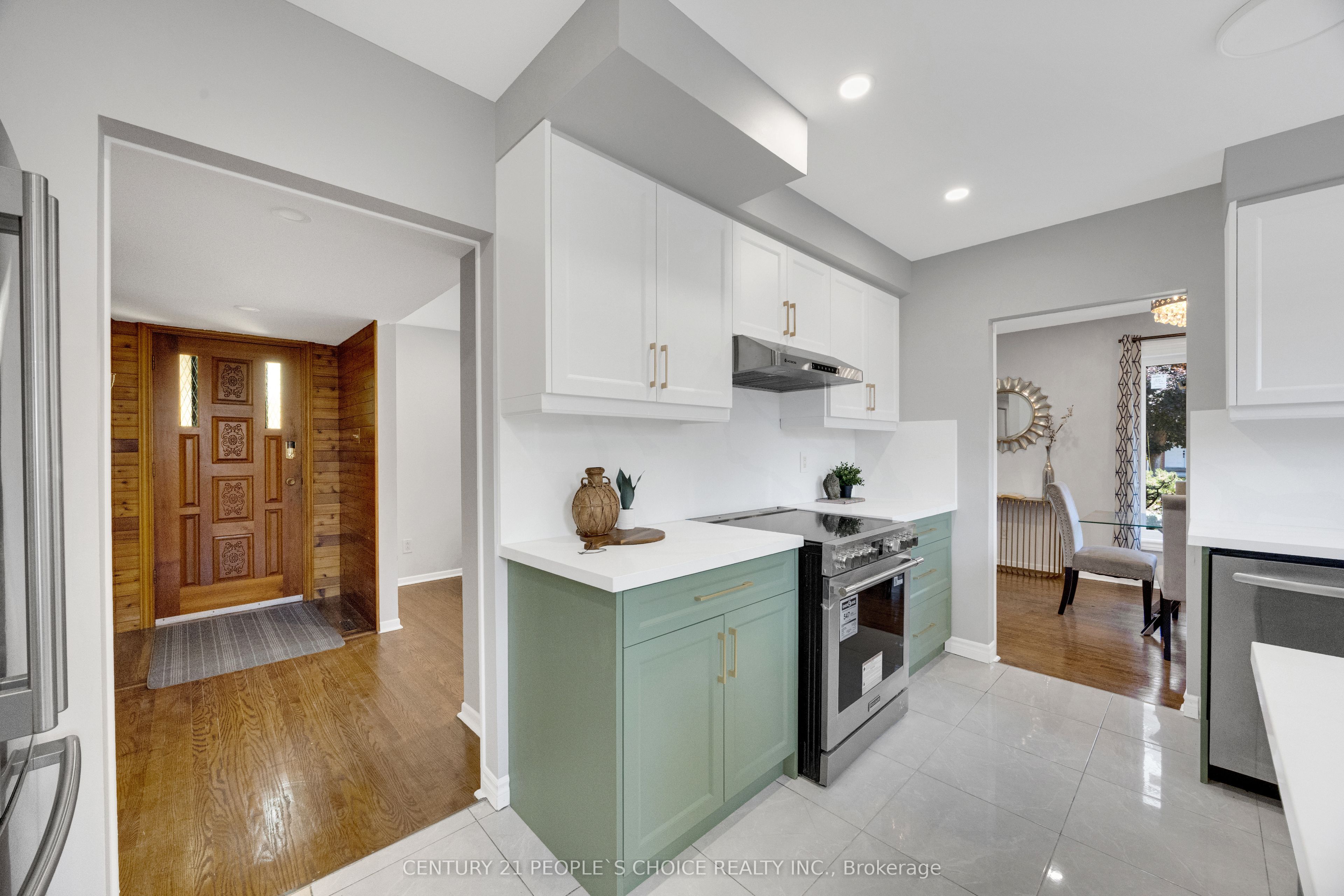 53 Brookland Drive W Property Photo 10