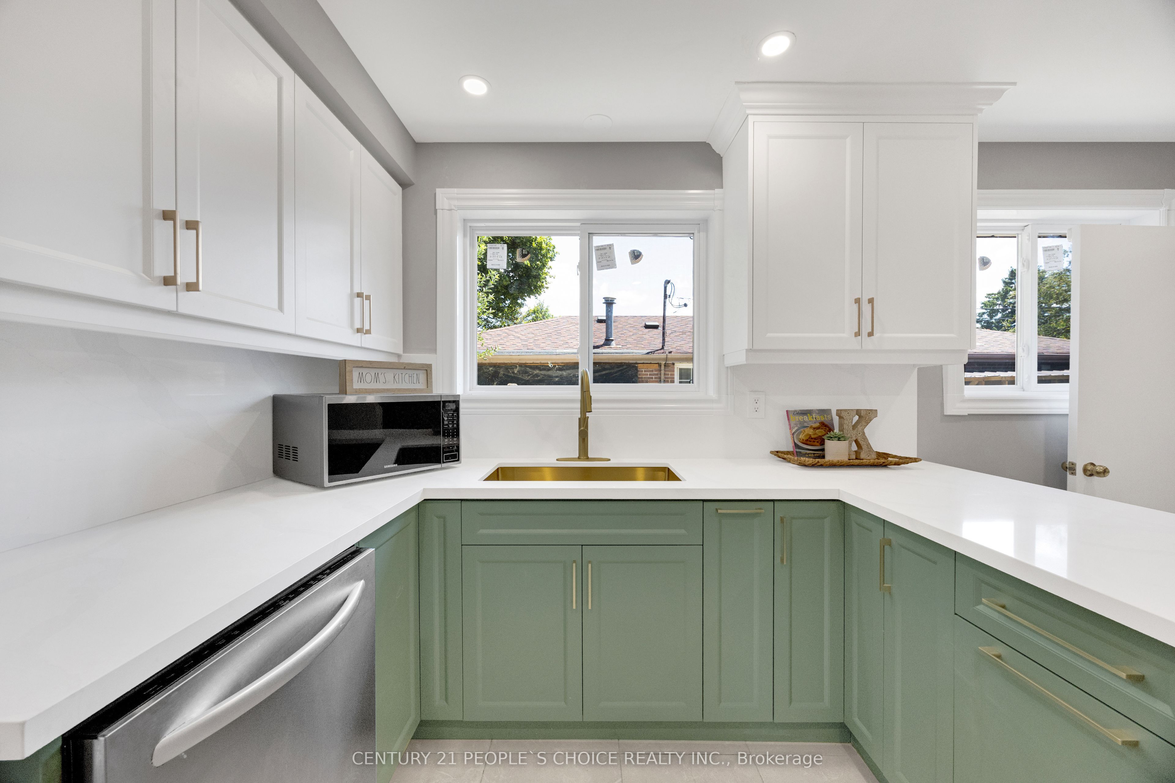 53 Brookland Drive W Property Photo 11