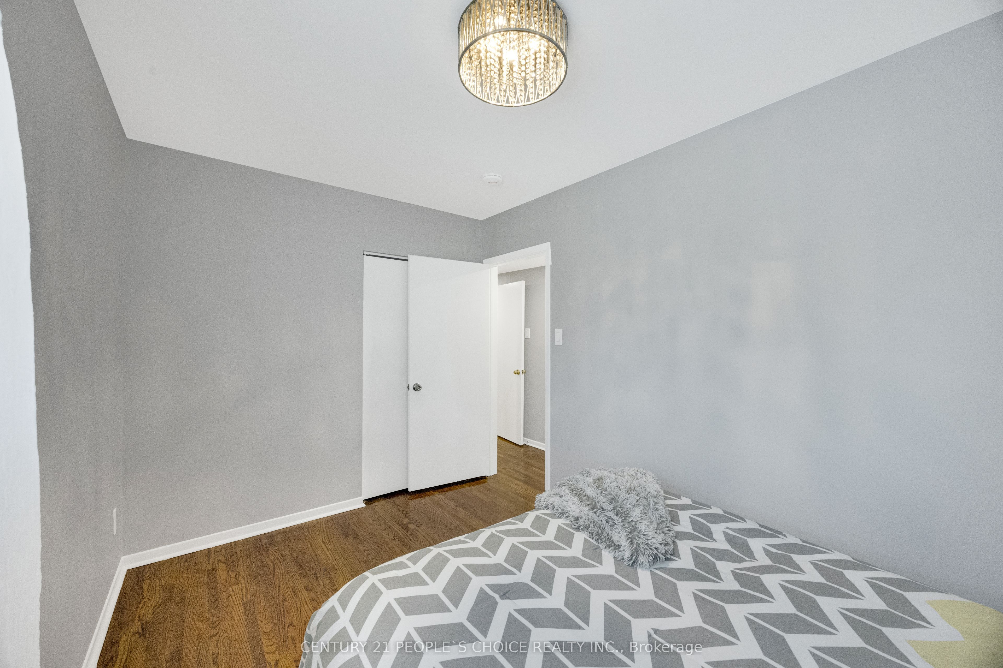53 Brookland Drive W Property Photo 22