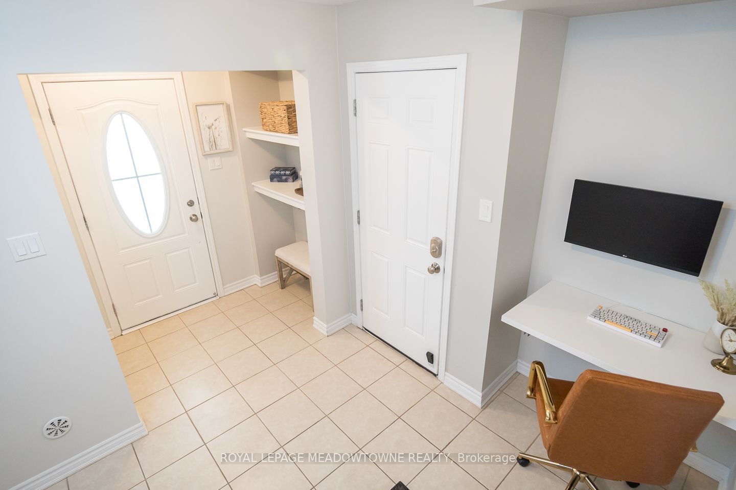 298 Reis Place Property Photo 5