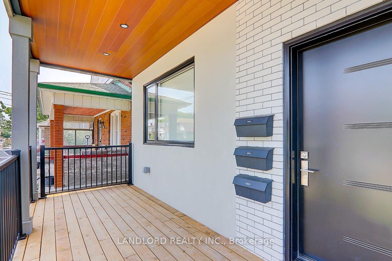 115 Livingstone Avenue Upper Property Photo 4