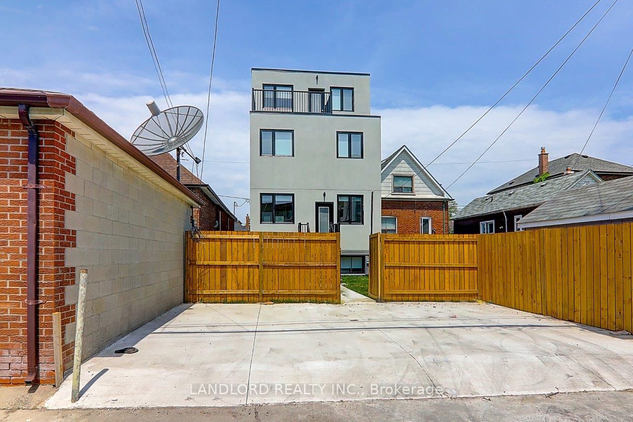 115 Livingstone Avenue Upper Property Photo 6