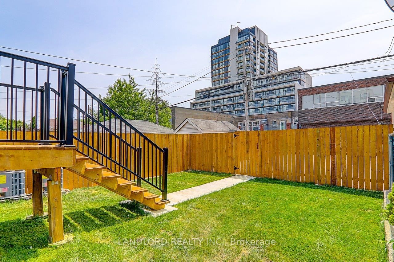 115 Livingstone Avenue Upper Property Photo 7