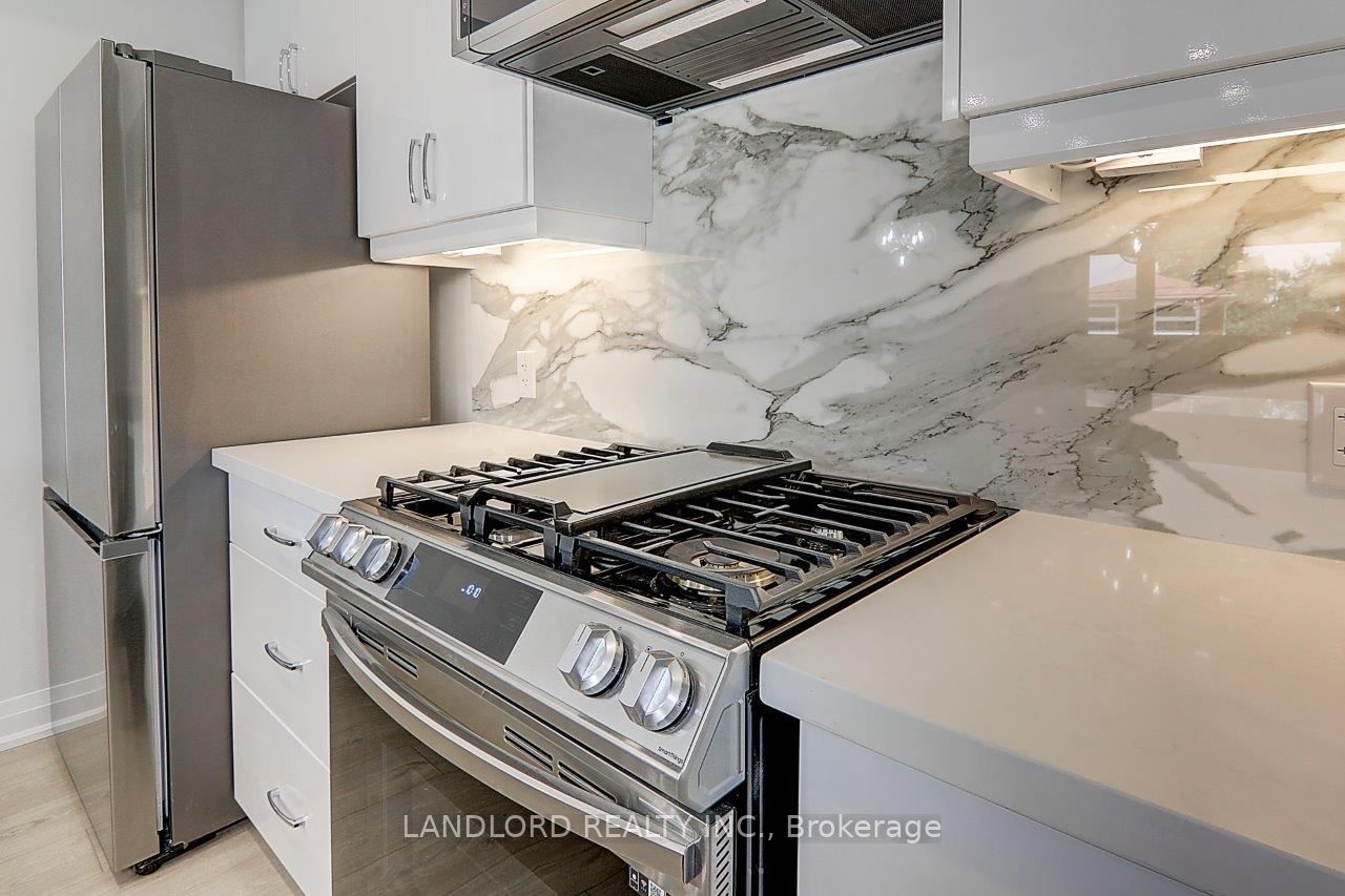 115 Livingstone Avenue Upper Property Photo 15
