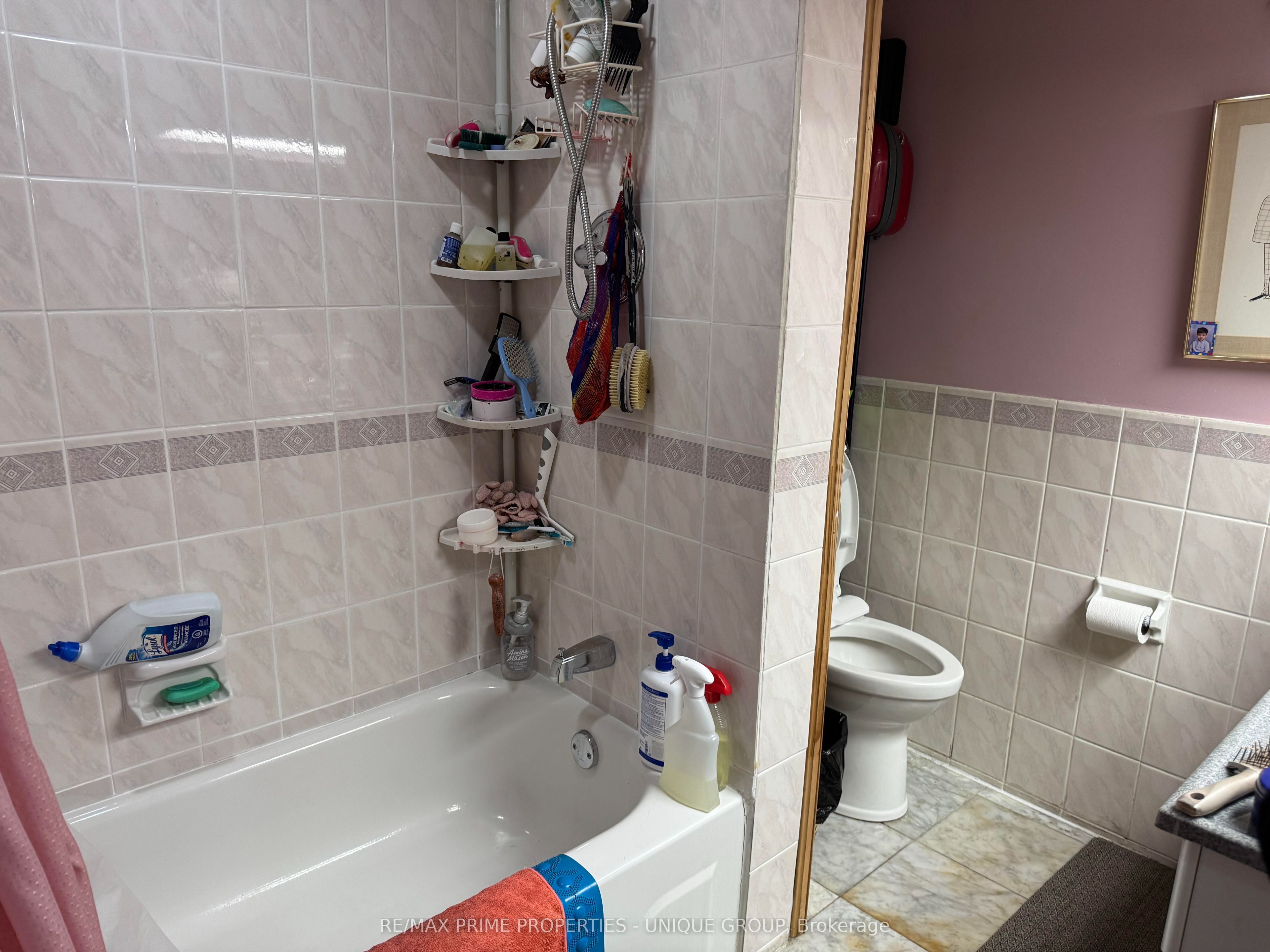 2330 Dufferin Street Property Photo 5