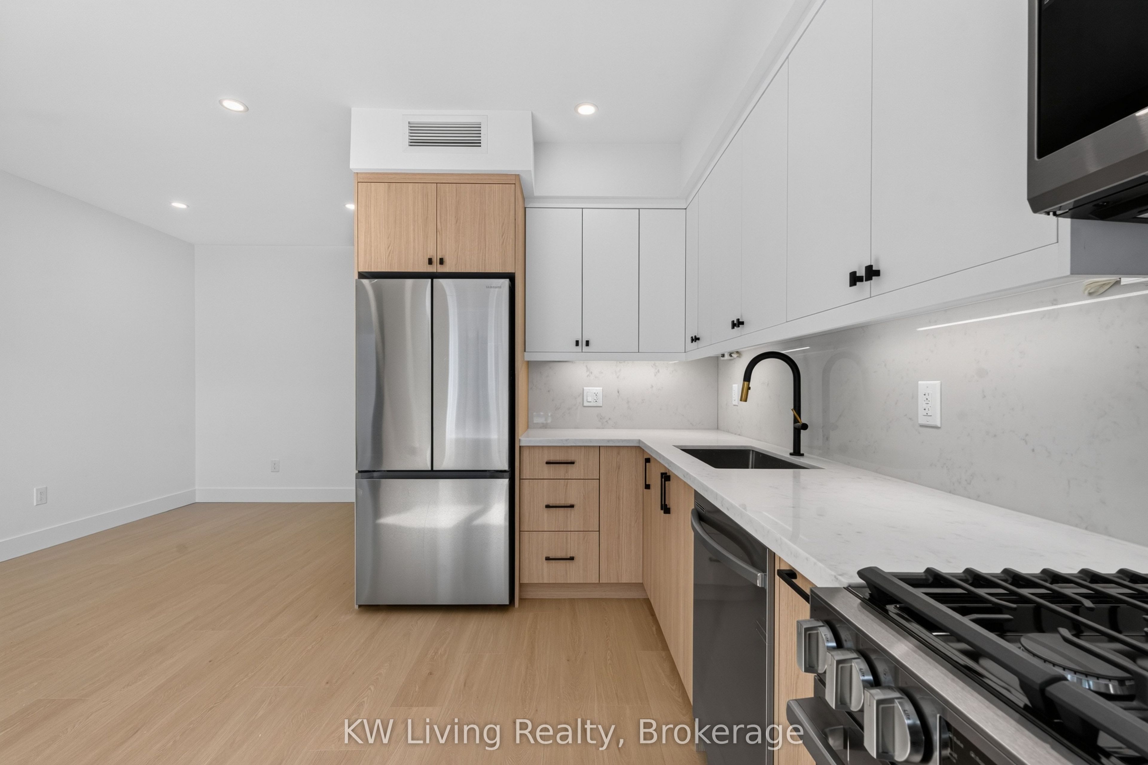 6 Kirknewton Road Property Photo 6
