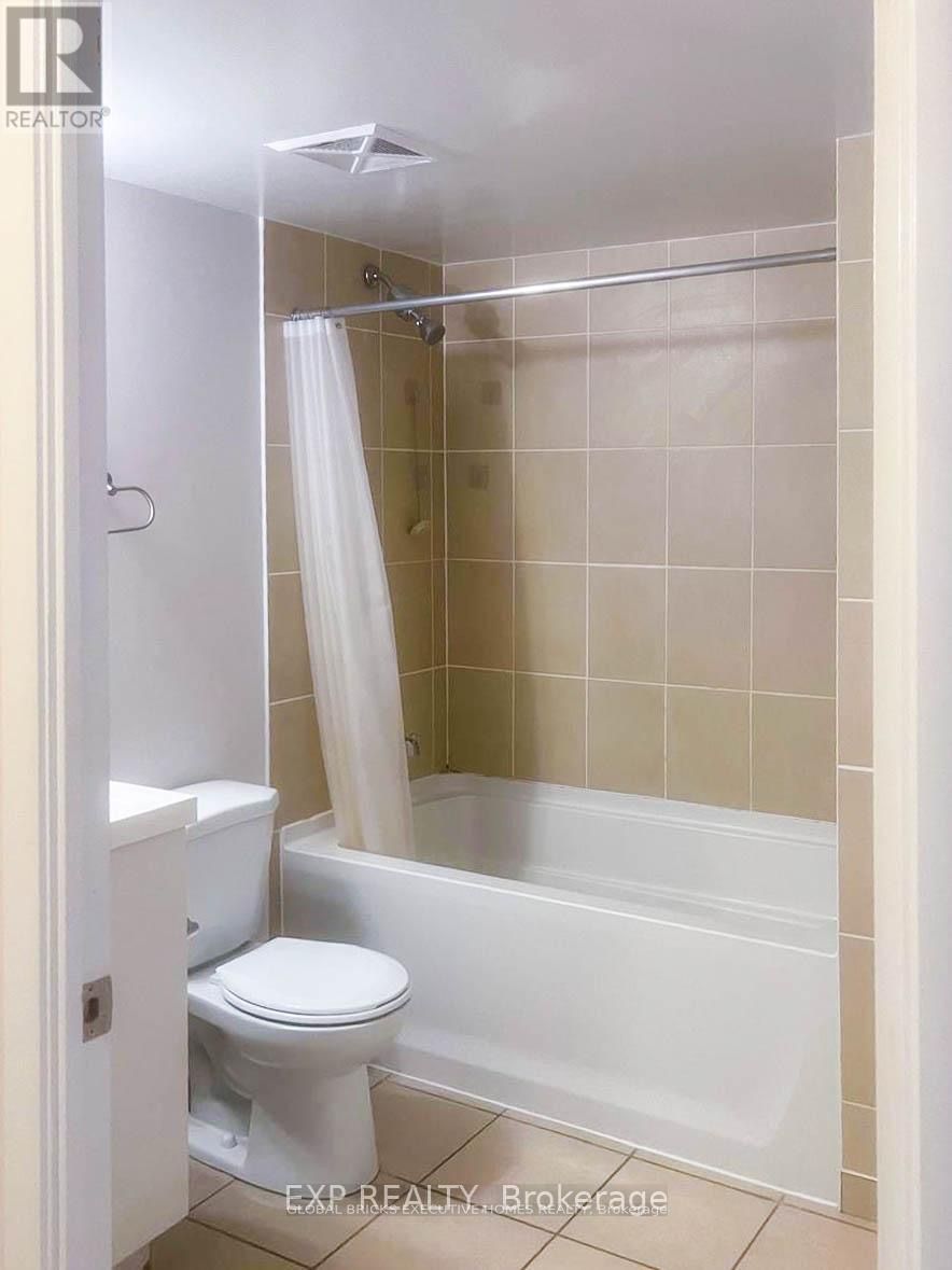 830 Lawrence Avenue 1012 Property Photo 9