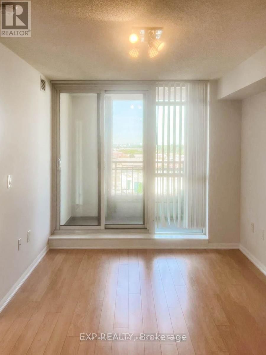 830 Lawrence Avenue 1012 Property Photo 17