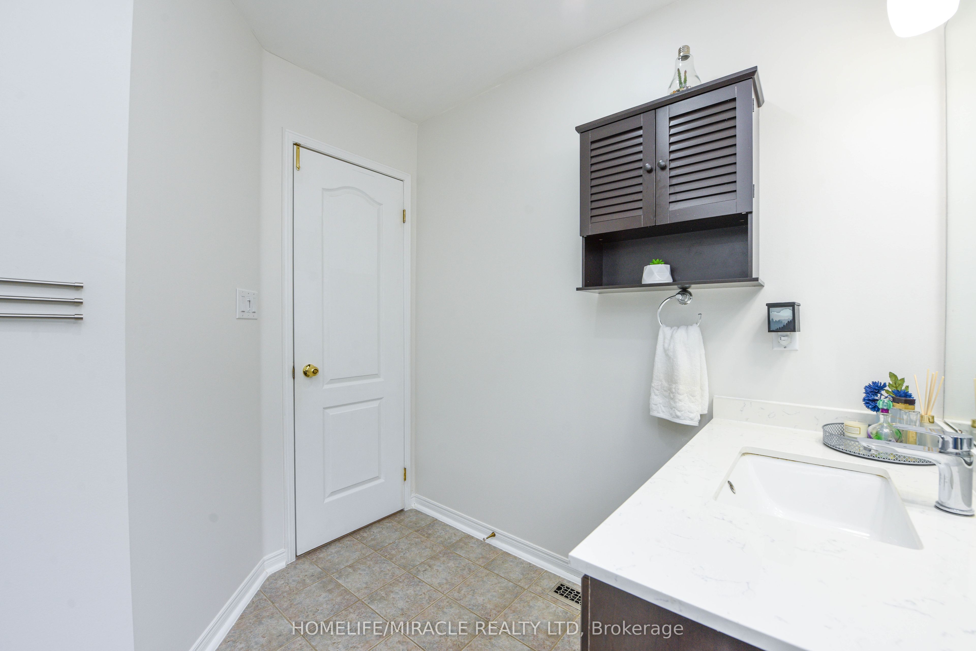 113 Seclusion Crescent Property Photo 21