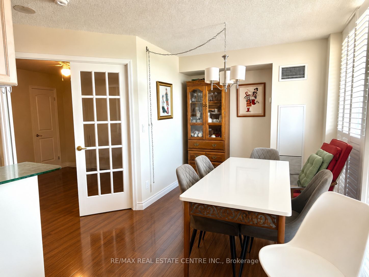 1140 Parkwest Place 302 Property Photo 10