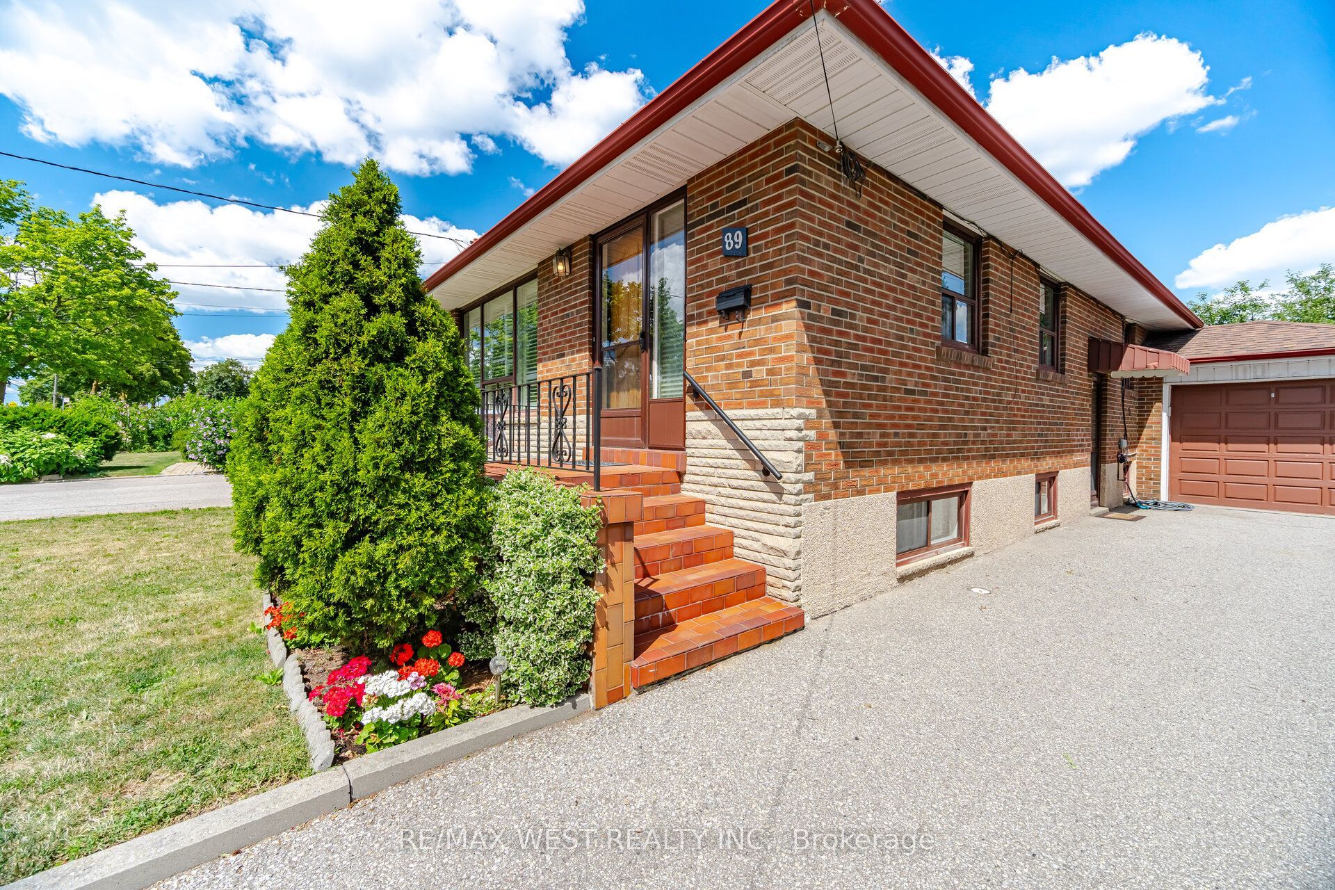 89 Wendell Avenue Property Photo 3