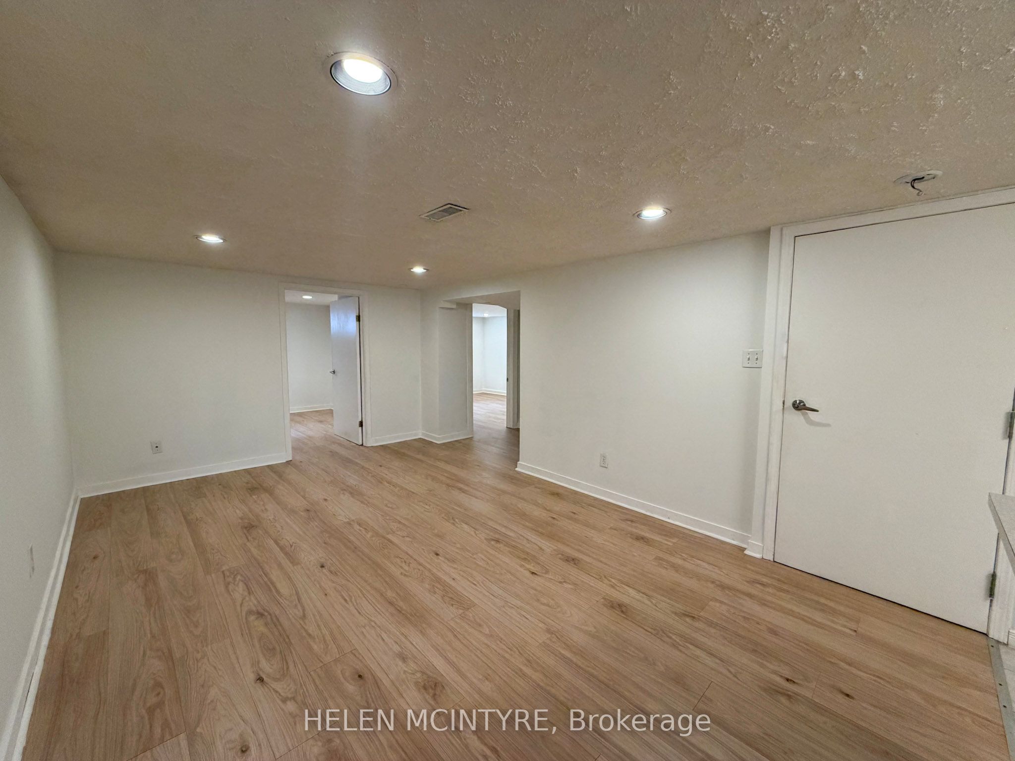 34 Dunning Crescent Property Photo 5