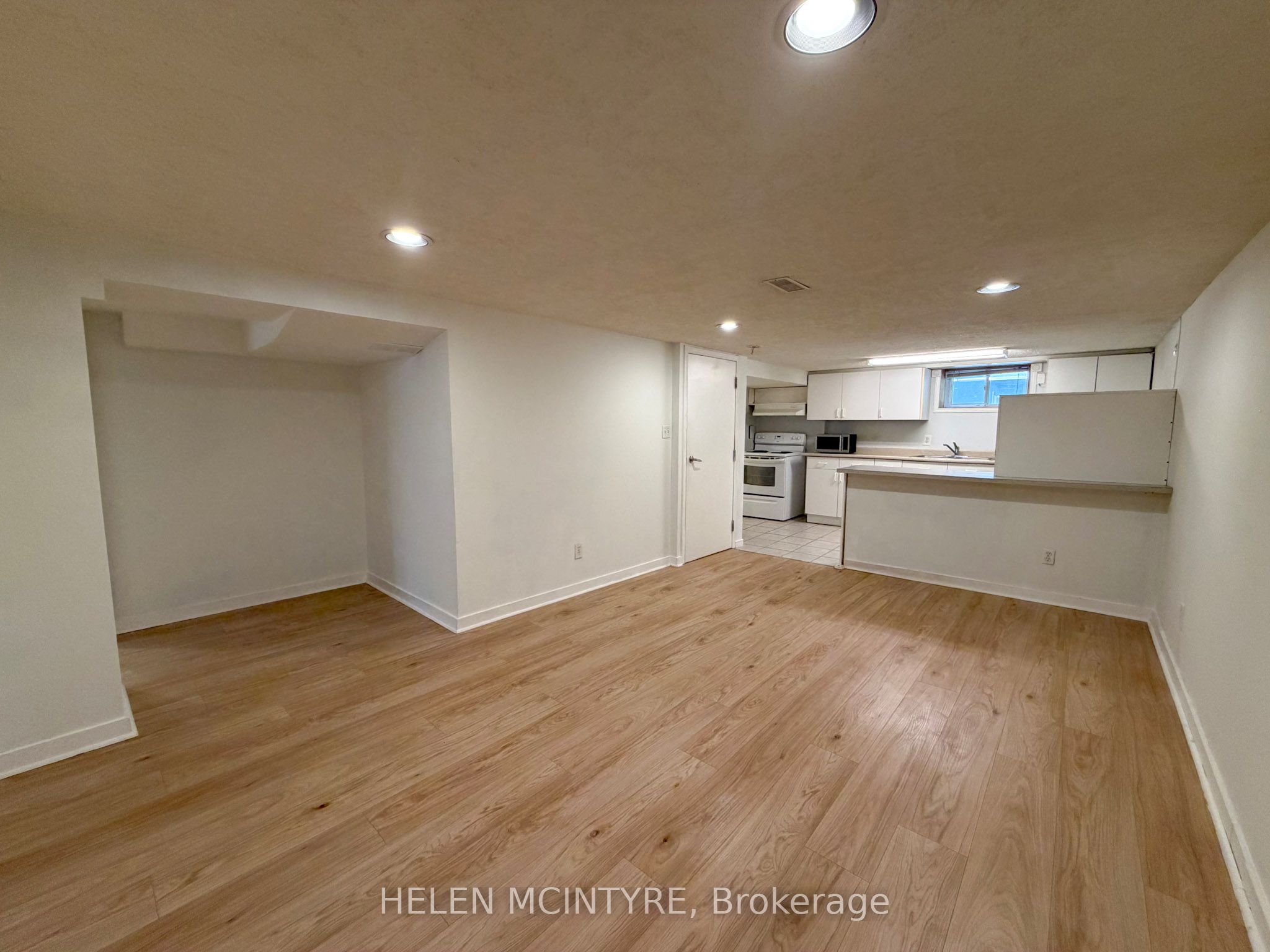 34 Dunning Crescent Property Photo 6