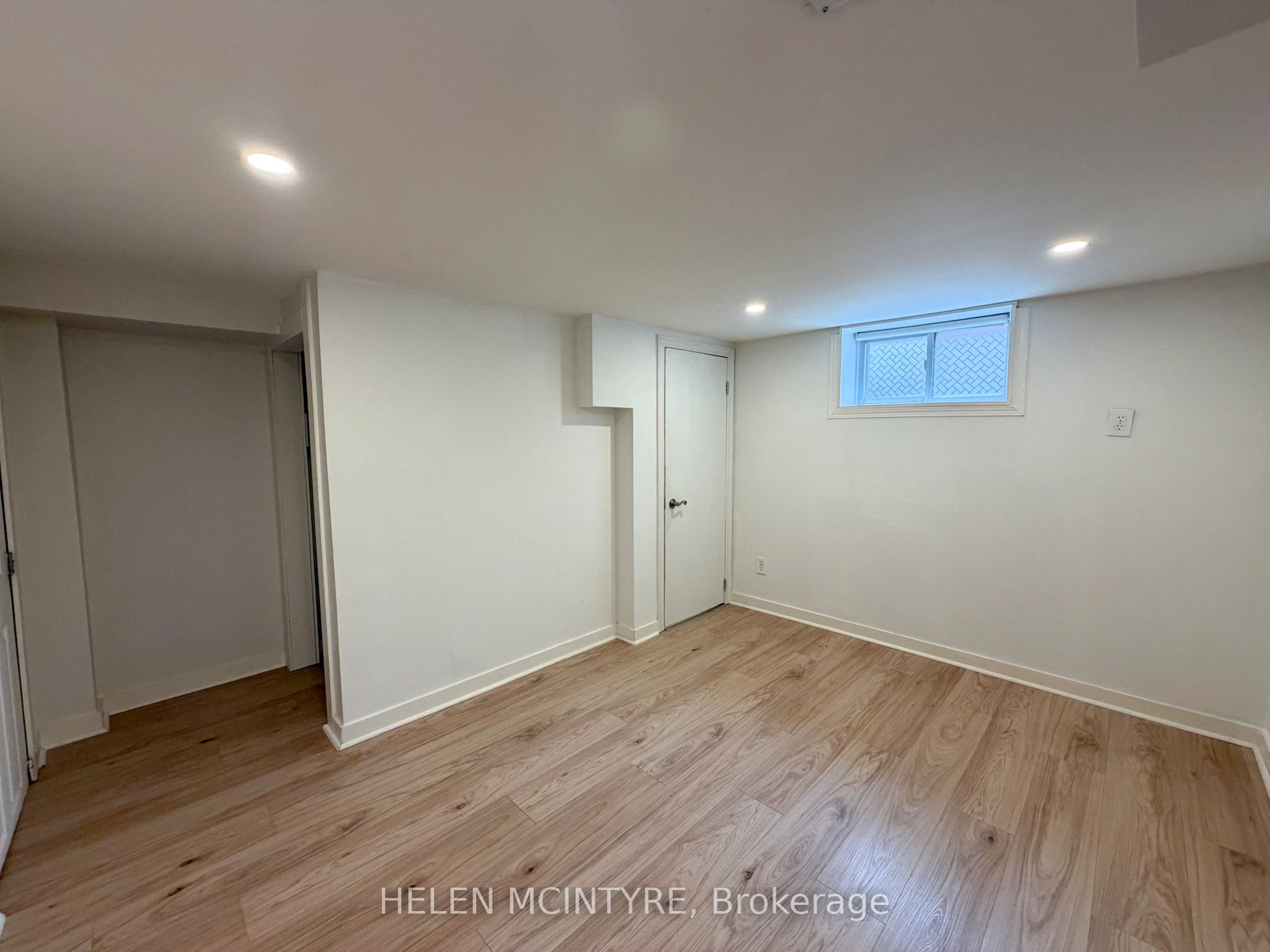 34 Dunning Crescent Property Photo 13