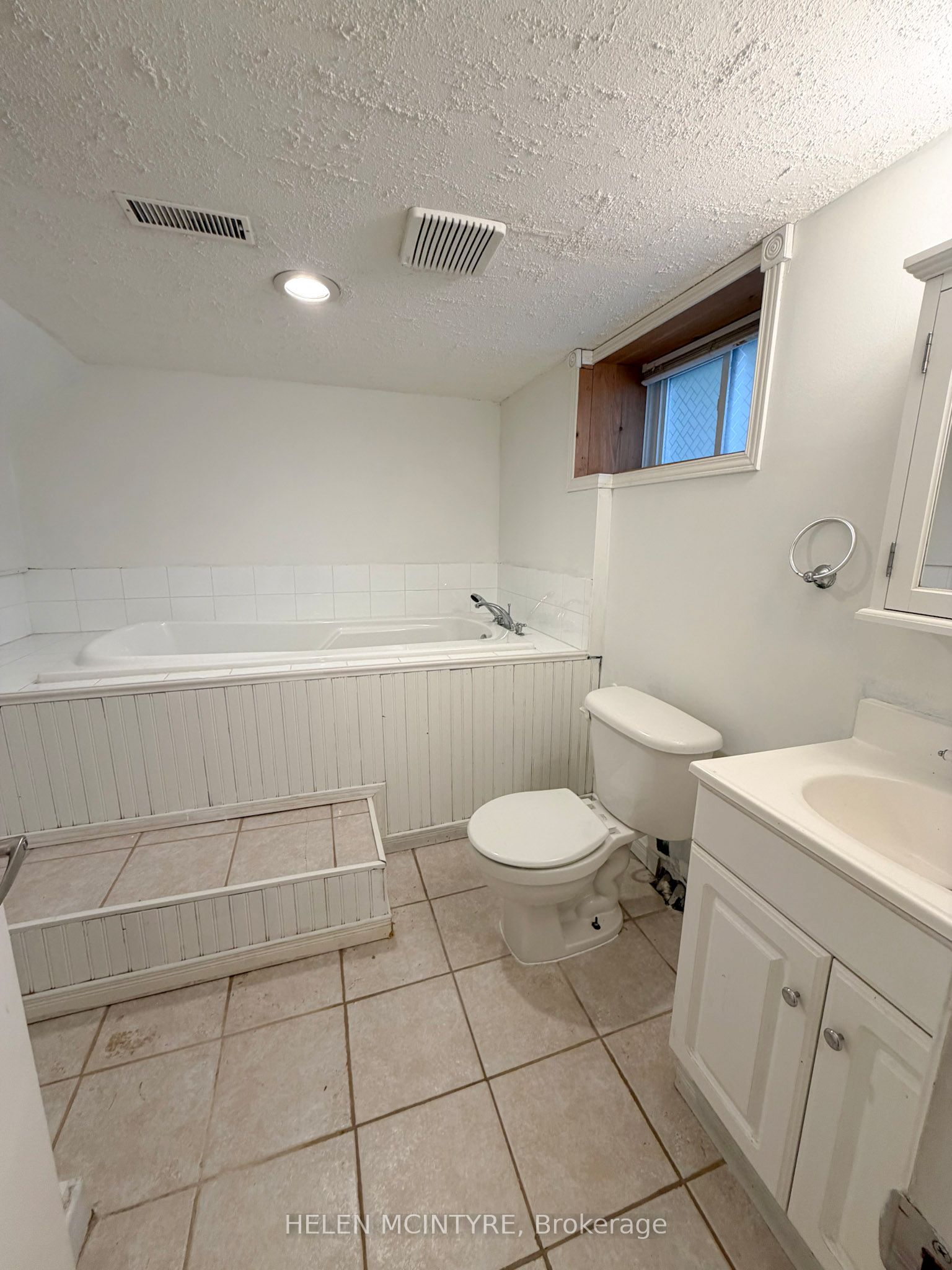 34 Dunning Crescent Property Photo 21