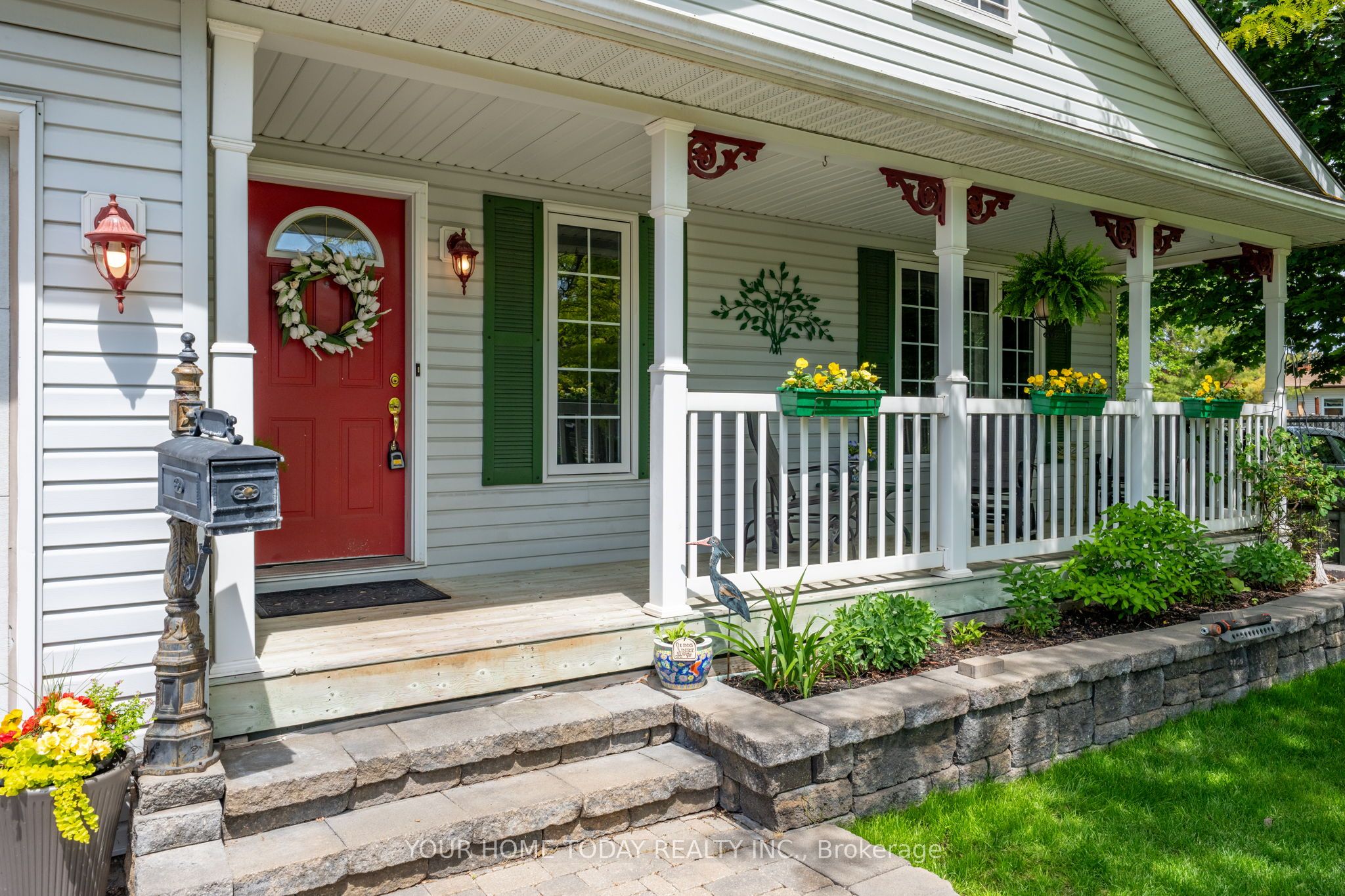 16 Normandy Boulevard Property Photo 3