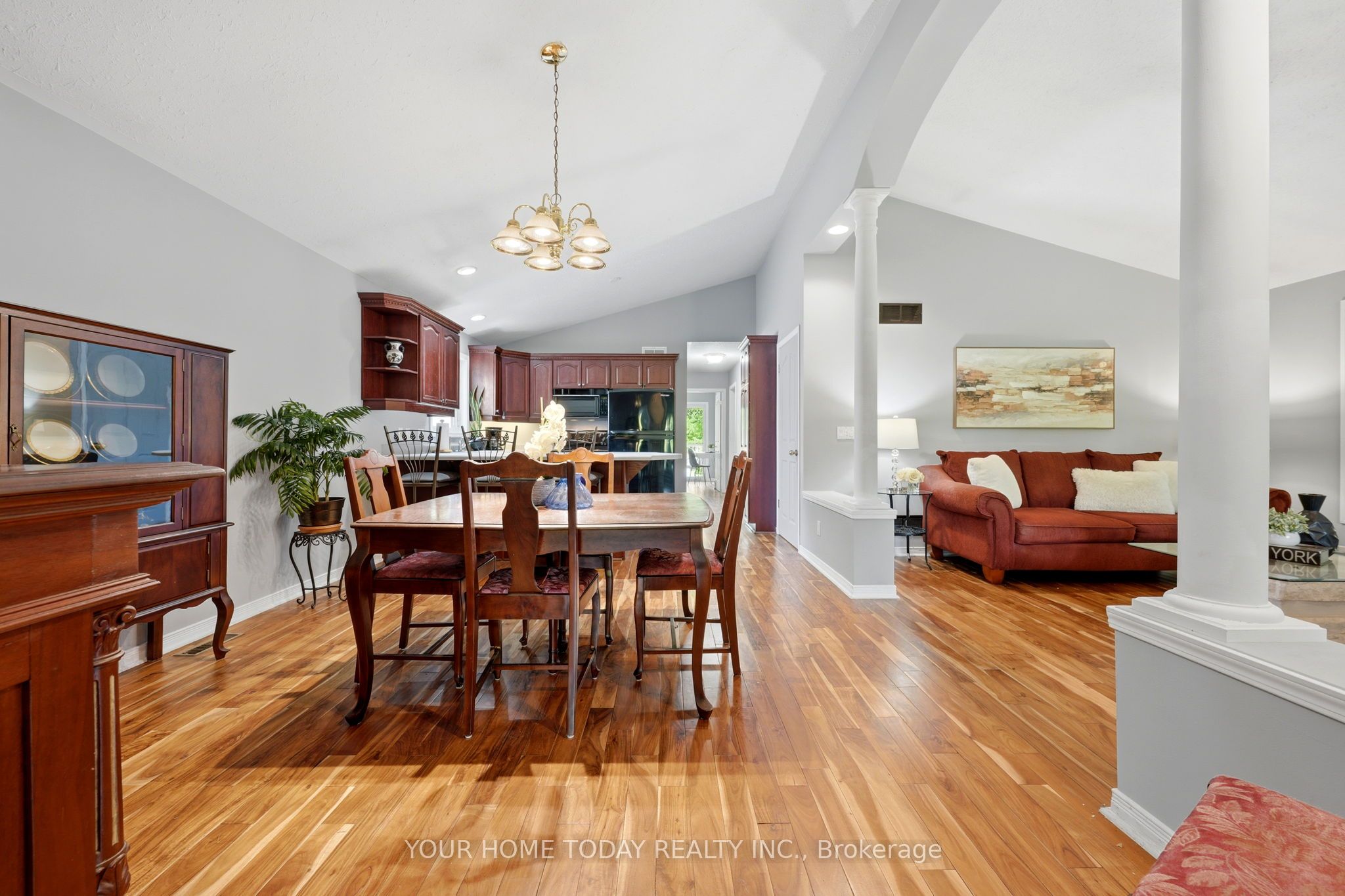 16 Normandy Boulevard Property Photo 6