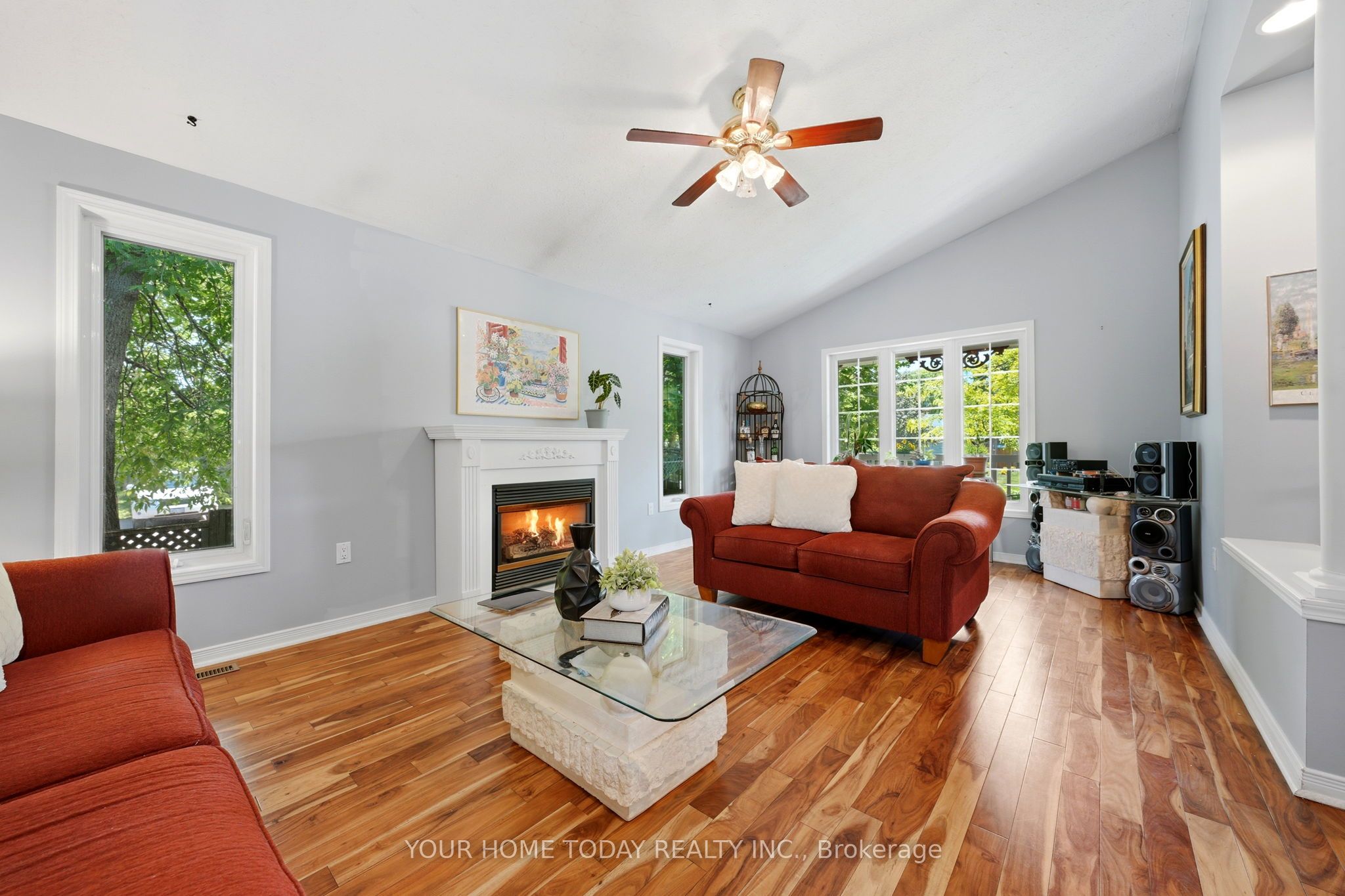 16 Normandy Boulevard Property Photo 8