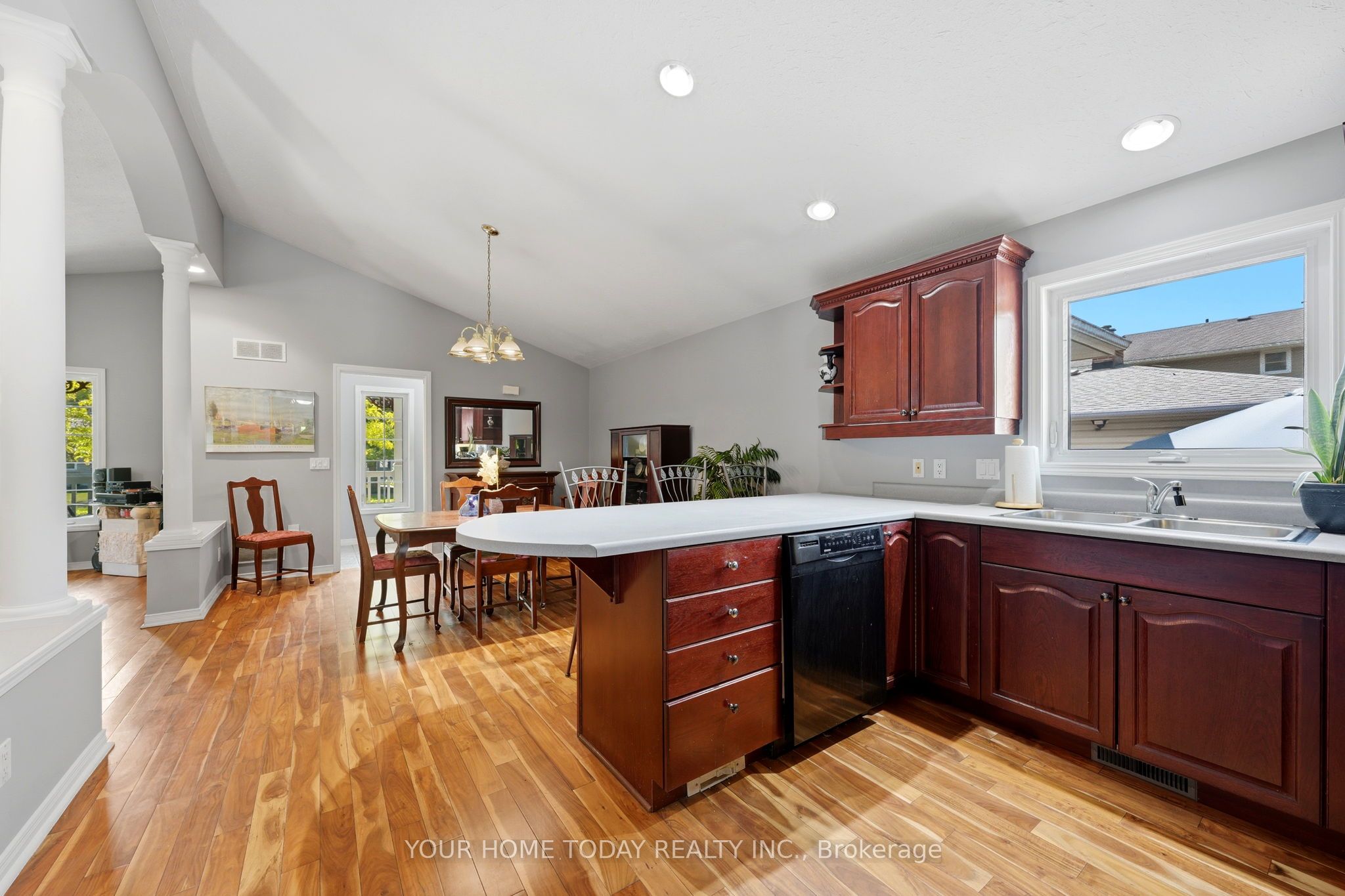 16 Normandy Boulevard Property Photo 17