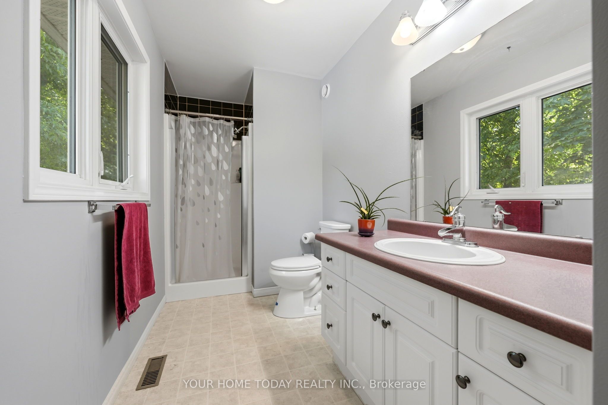 16 Normandy Boulevard Property Photo 21