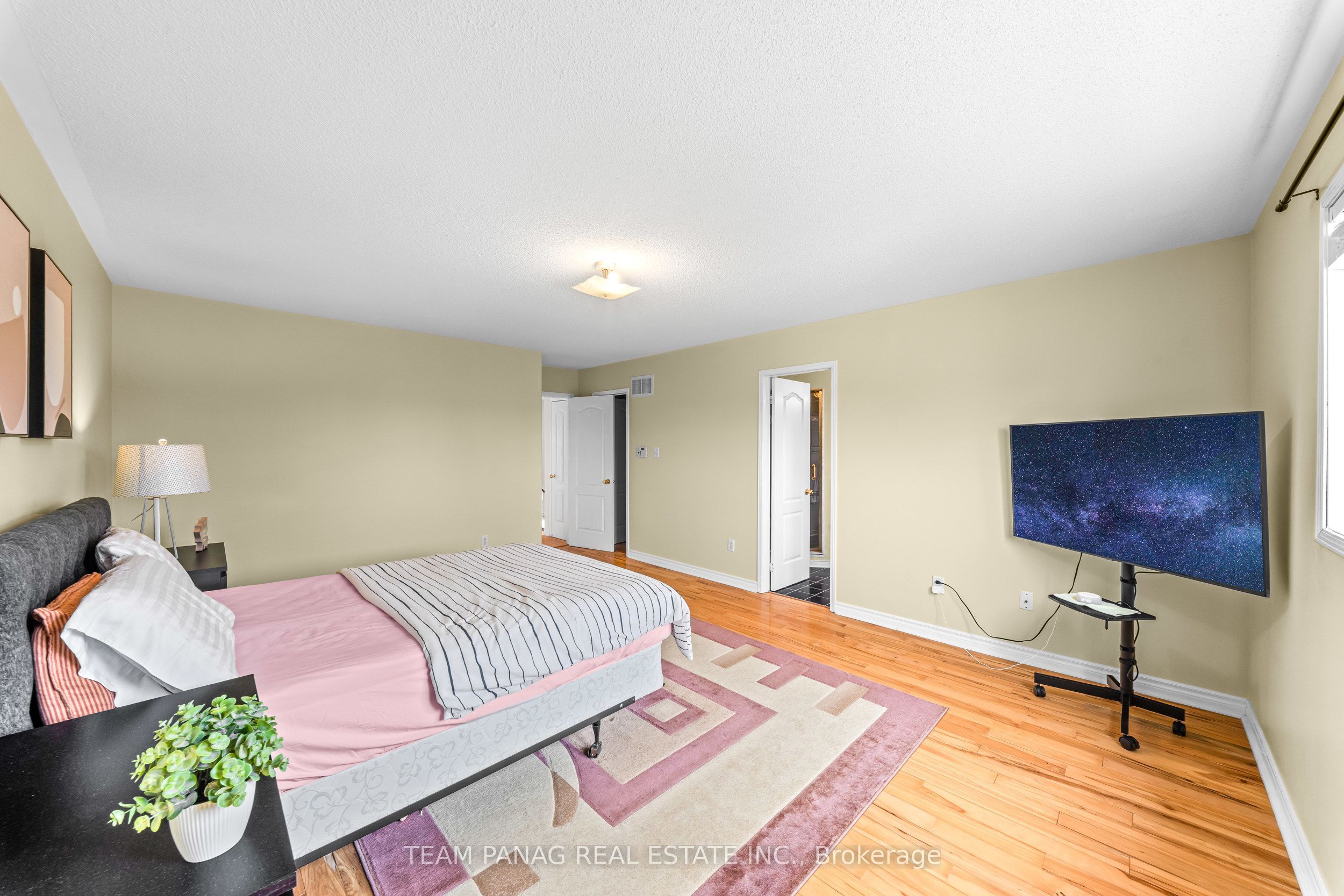 12 Stirrup Court Property Photo 33