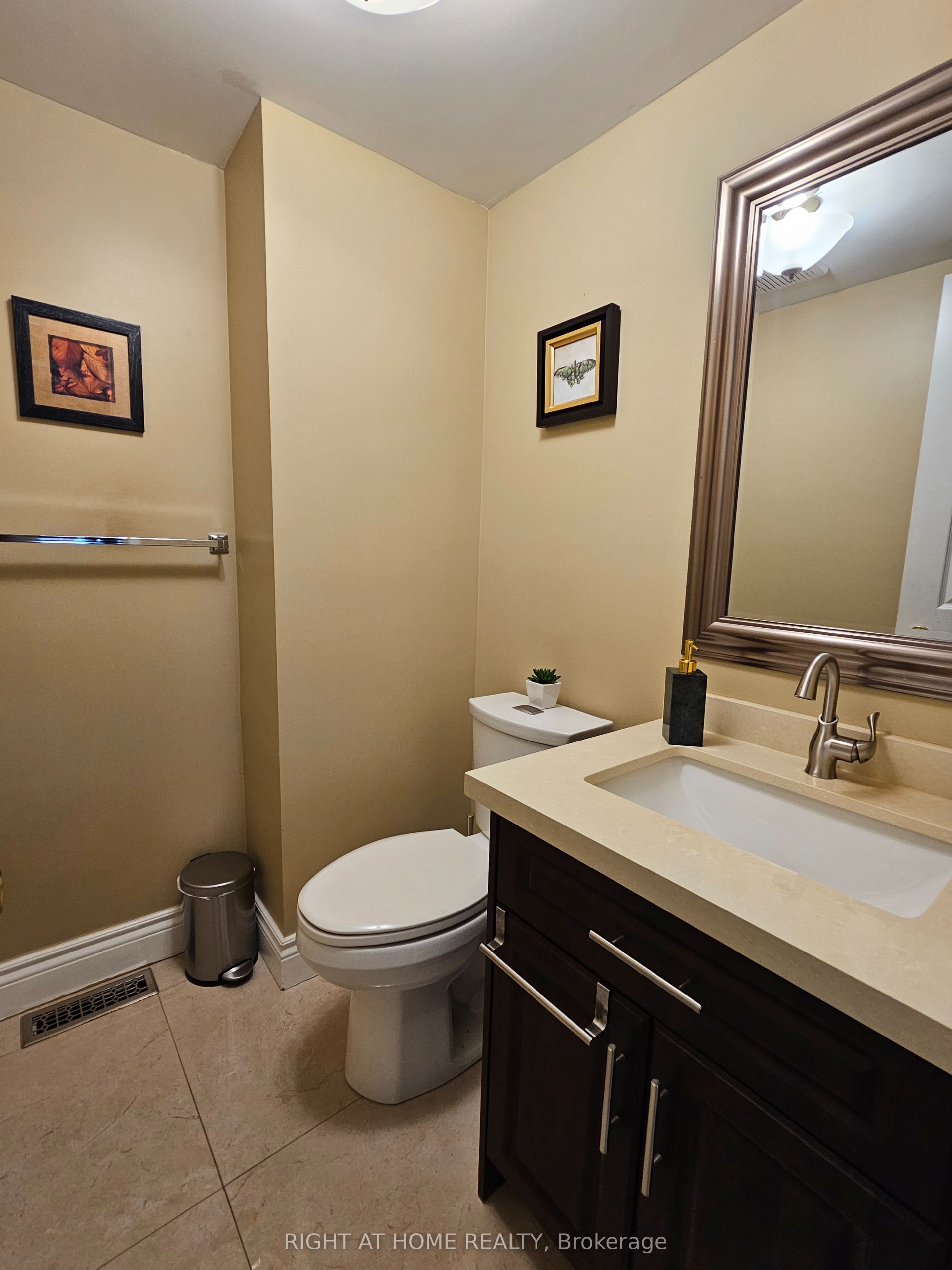 710 Ashprior Avenue Property Photo 7