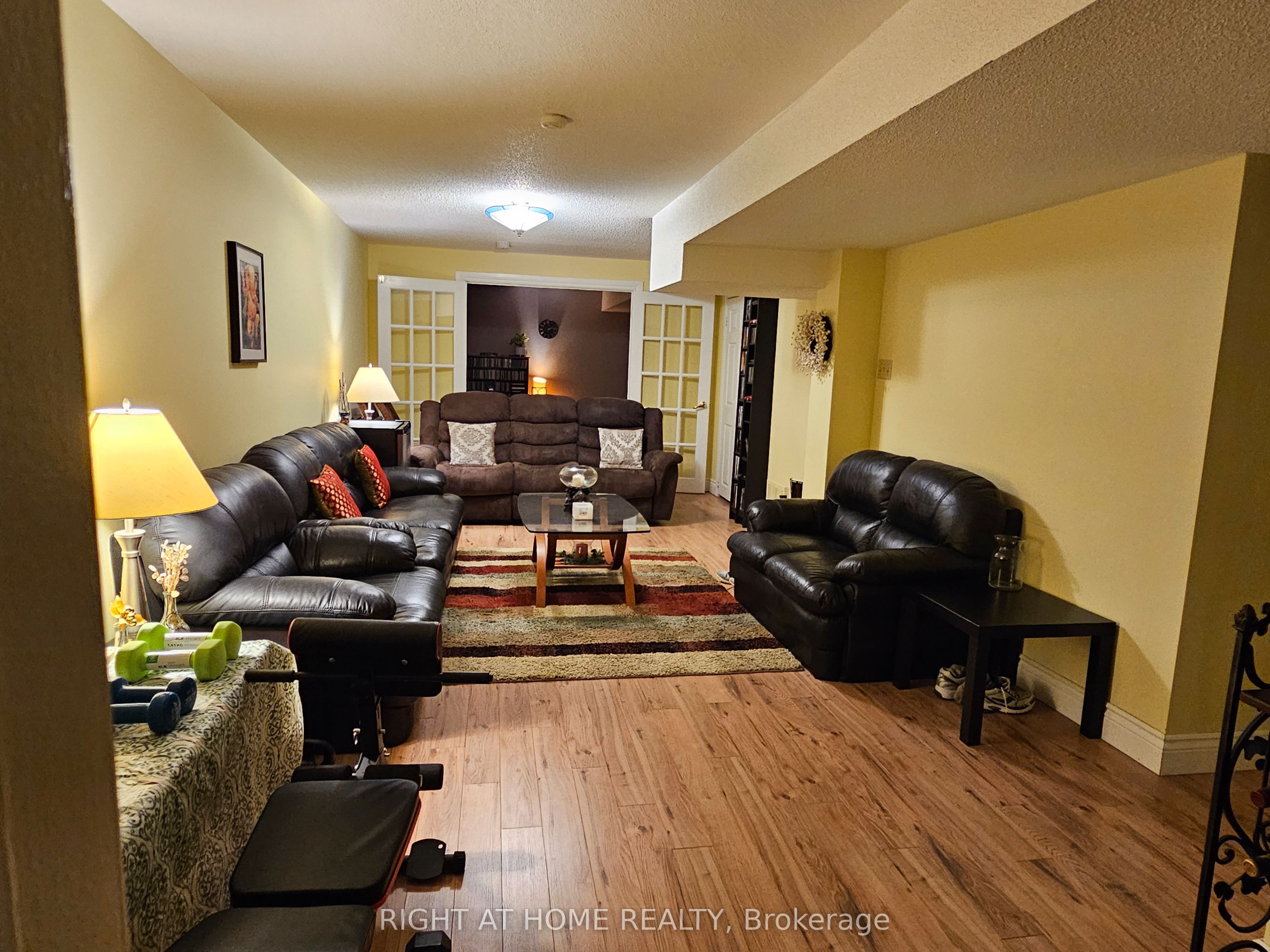 710 Ashprior Avenue Property Photo 19