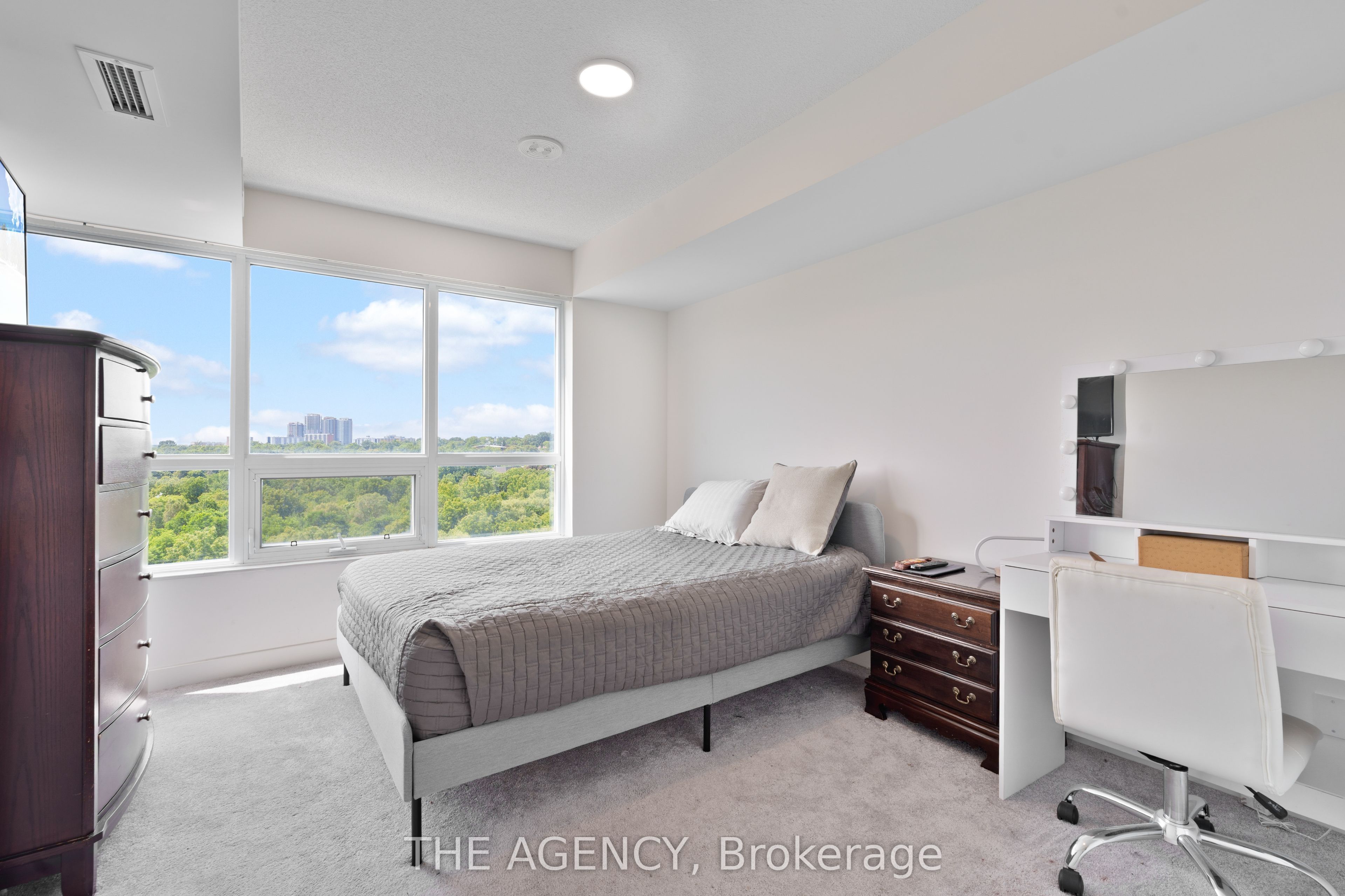 10 Wilby Crescent 509 Property Photo 3