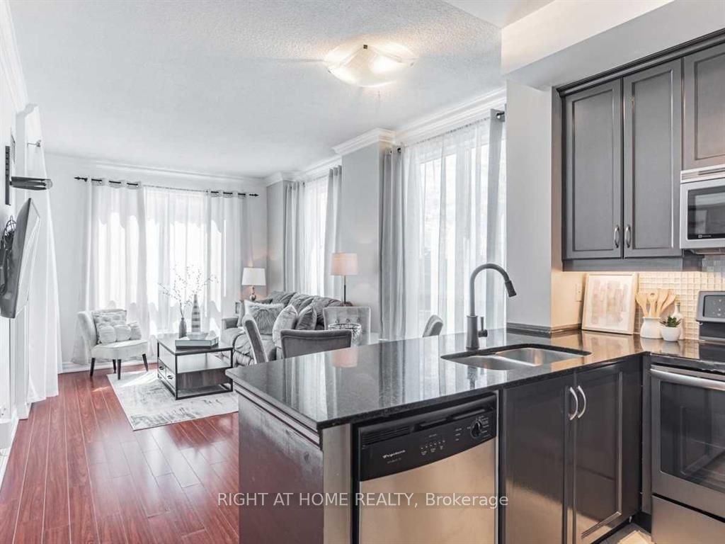 2087 W Lake Shore Boulevard 207 Property Photo 4