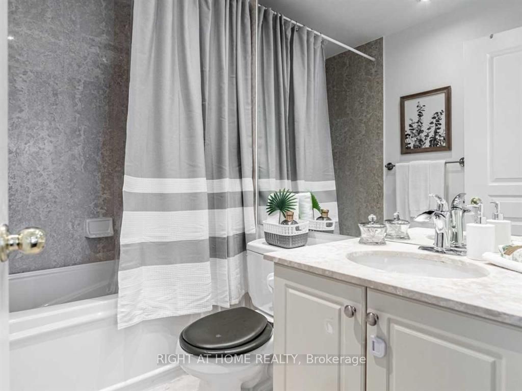 2087 W Lake Shore Boulevard 207 Property Photo 17