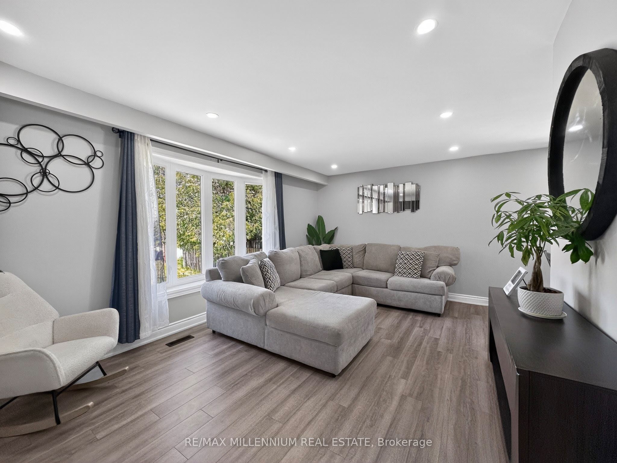 19 Cardwell Street Property Photo 4
