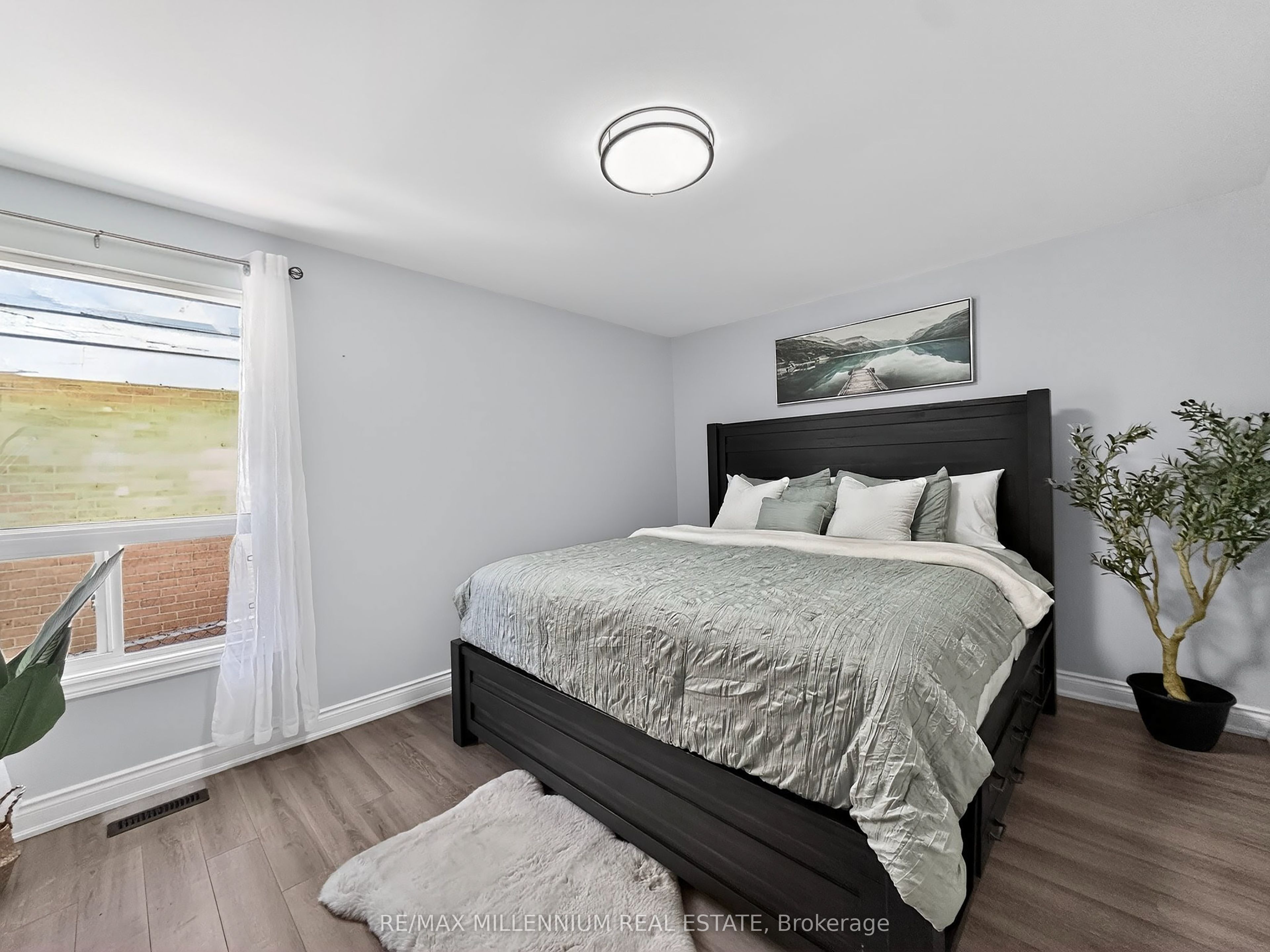 19 Cardwell Street Property Photo 15