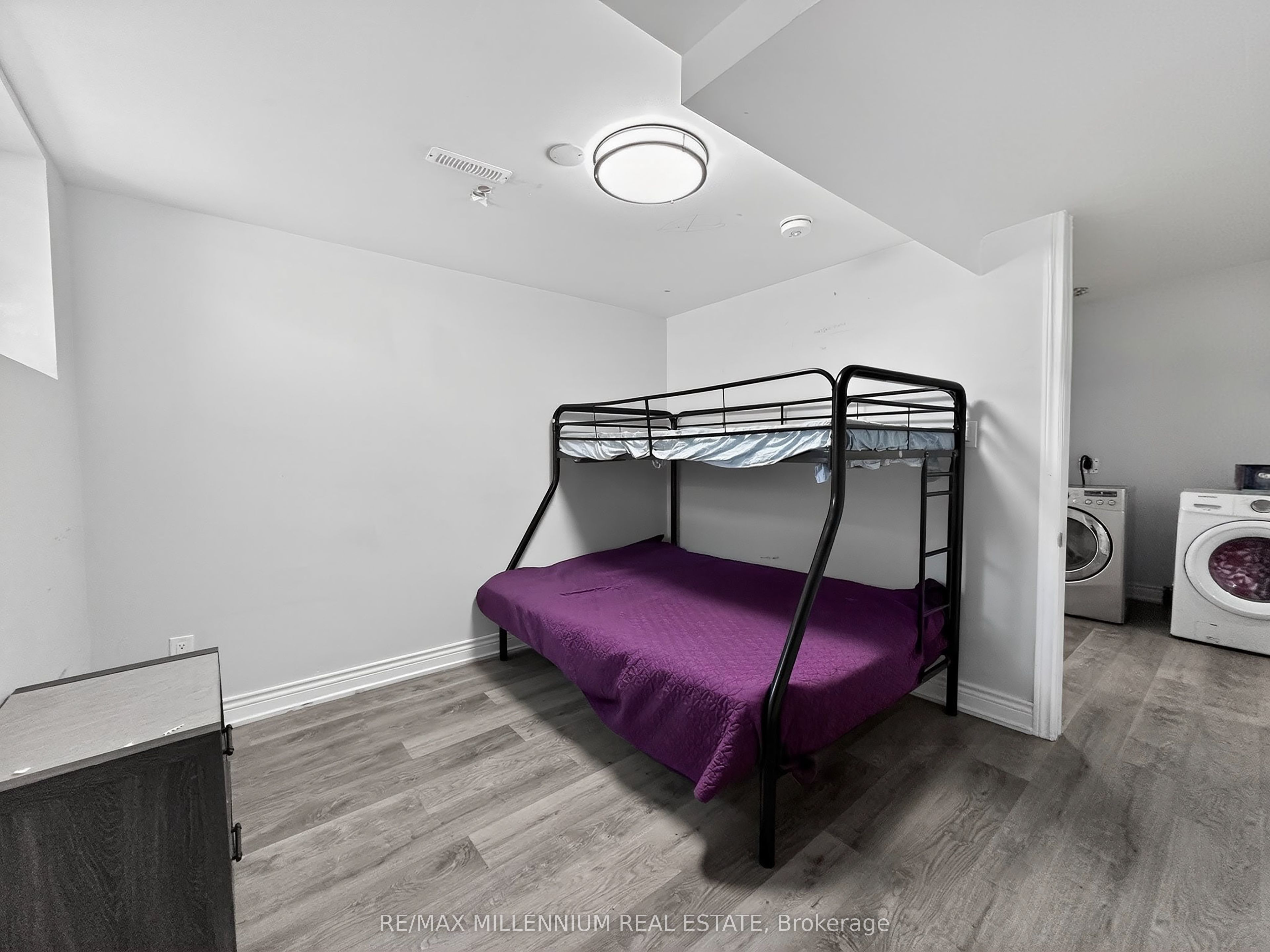 19 Cardwell Street Property Photo 22