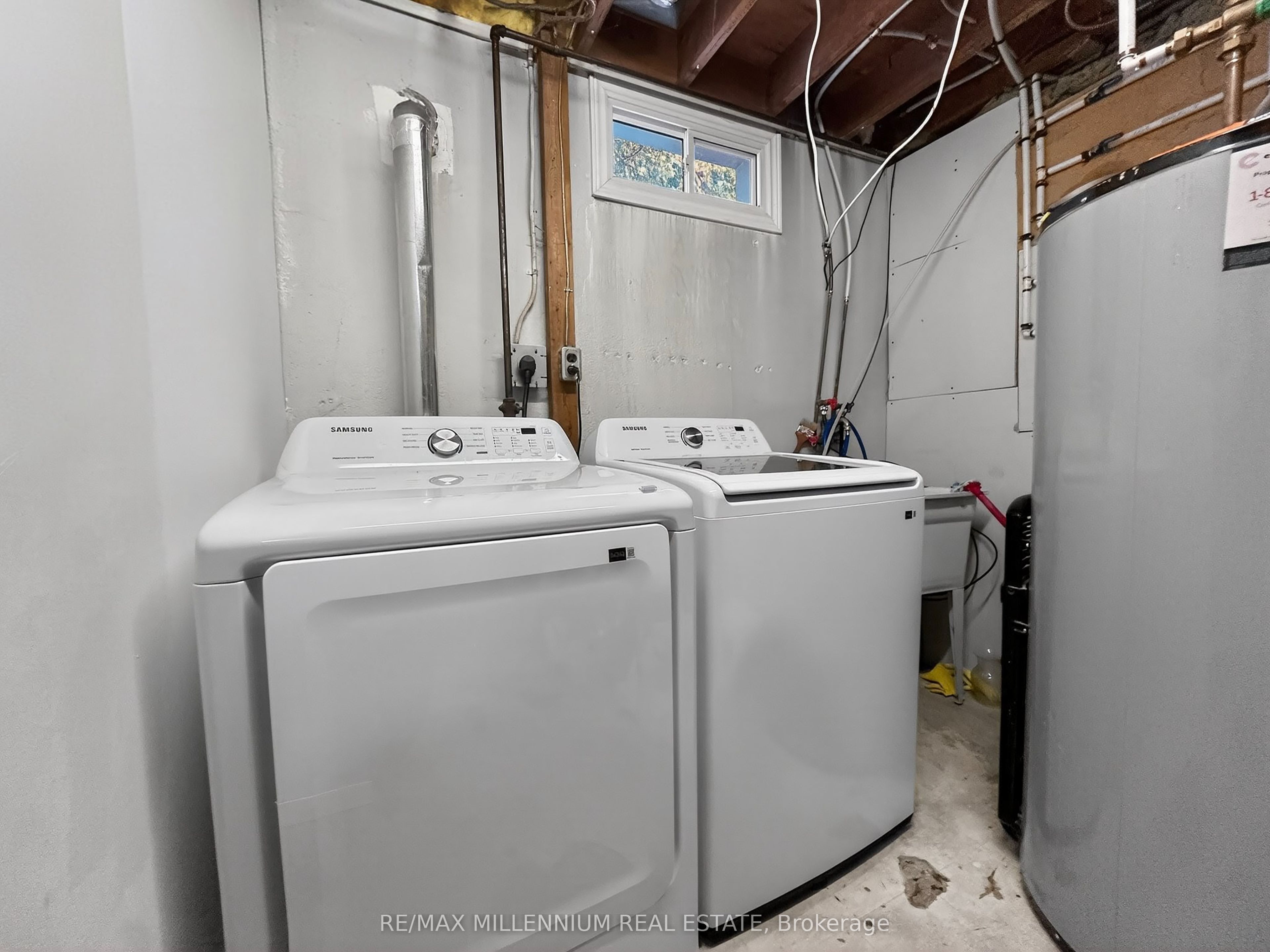 19 Cardwell Street Property Photo 26