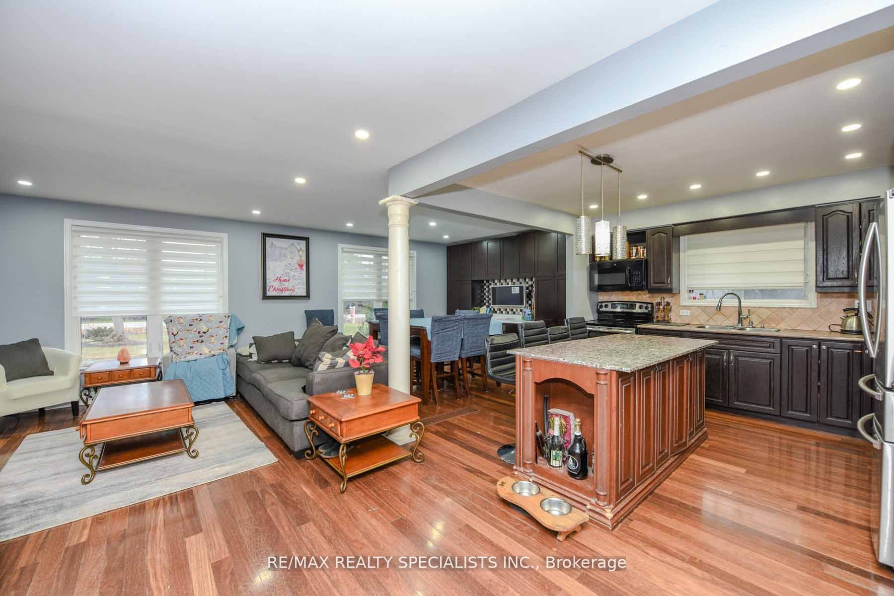 8136 Hornby Road Property Photo 6