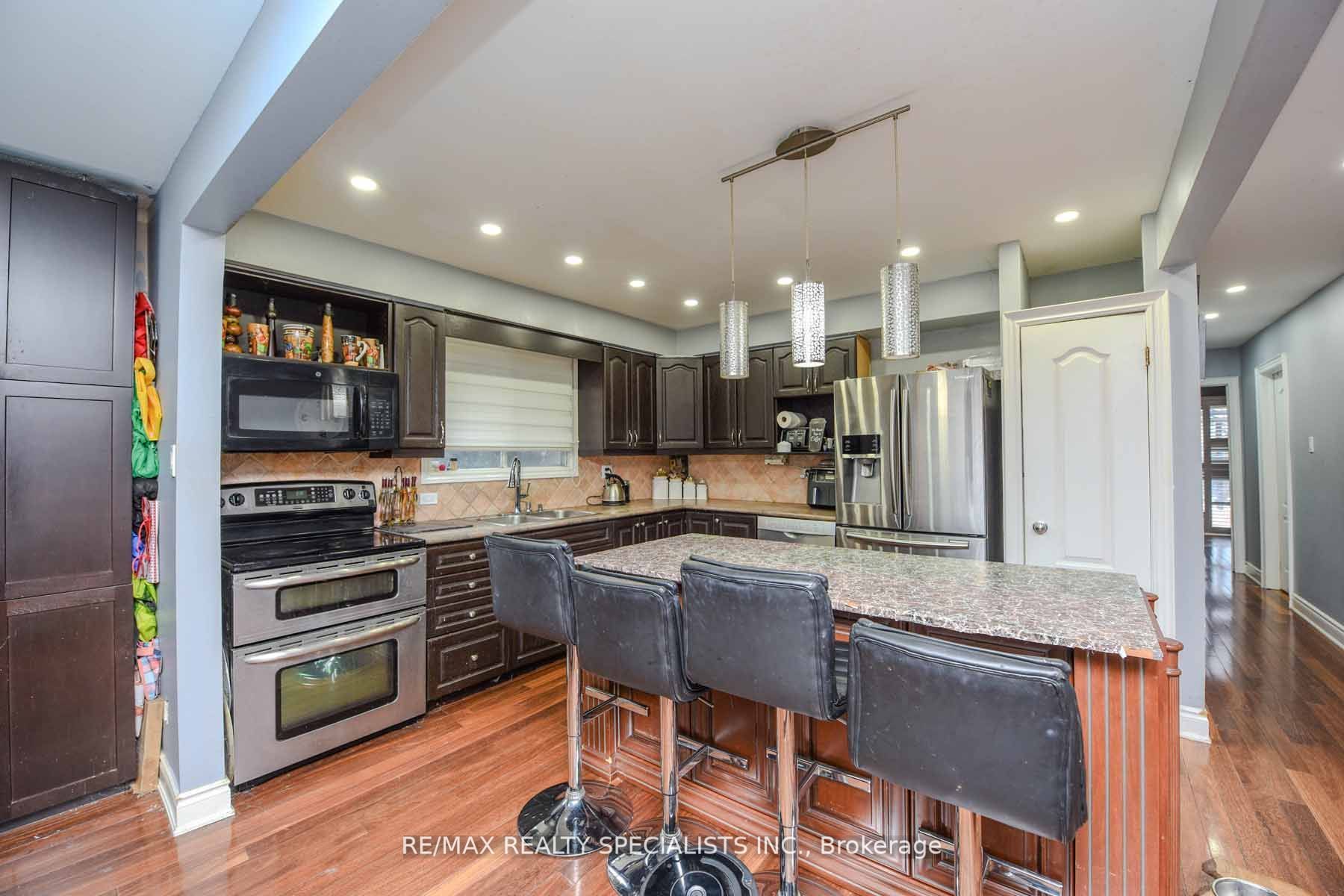 8136 Hornby Road Property Photo 8