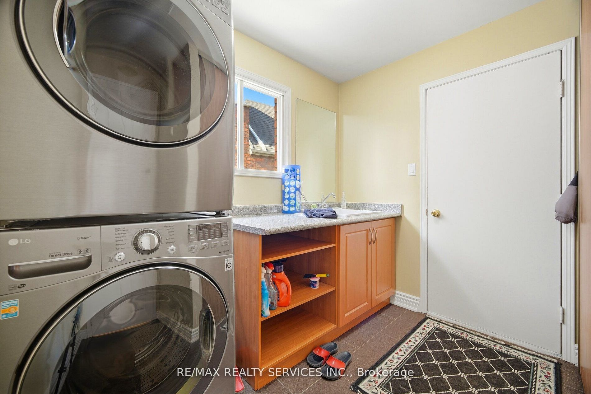 23 Newbury Crescent Property Photo 21